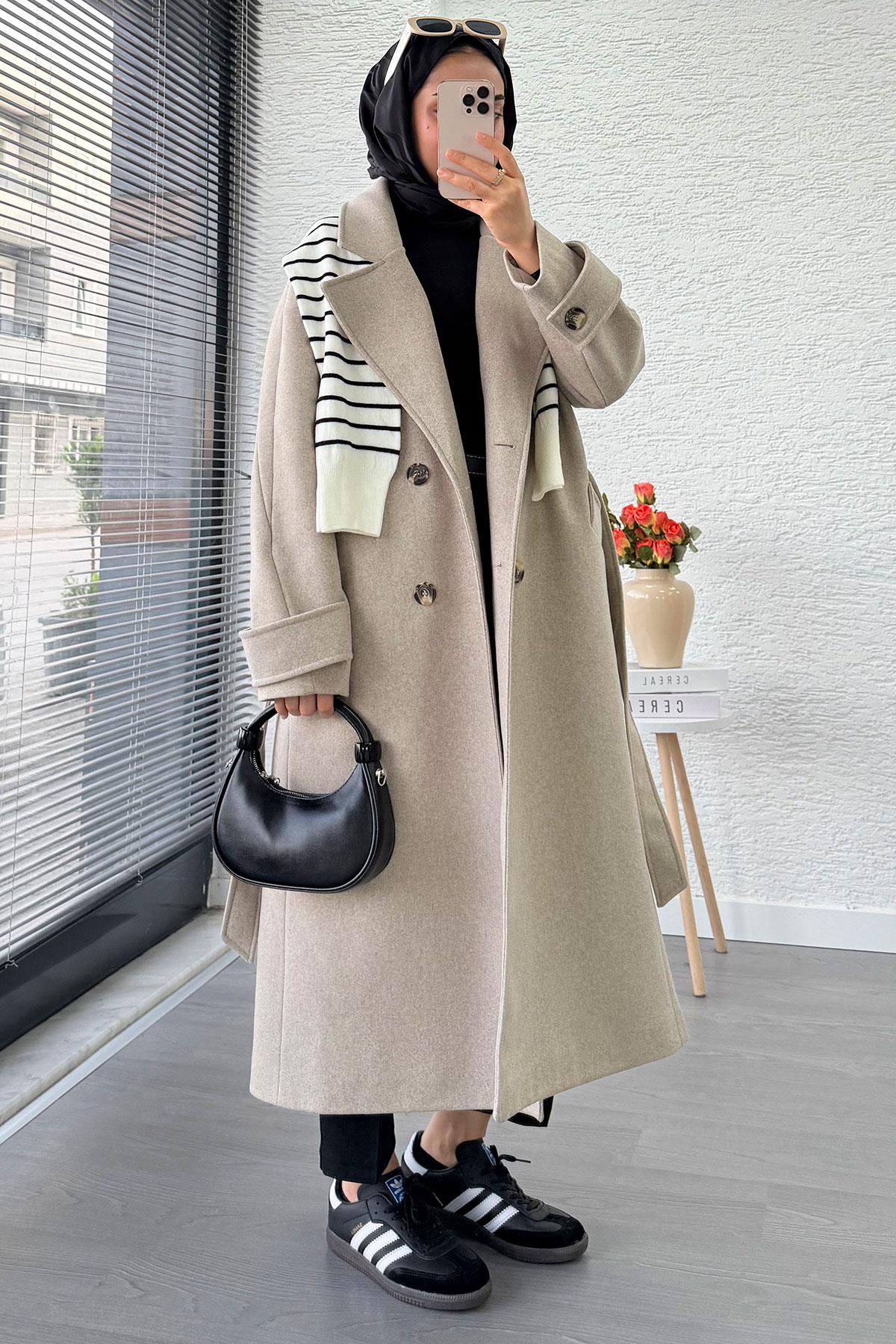 Premium Oversize Dört Düğmeli Kaşe Kaban – Taş