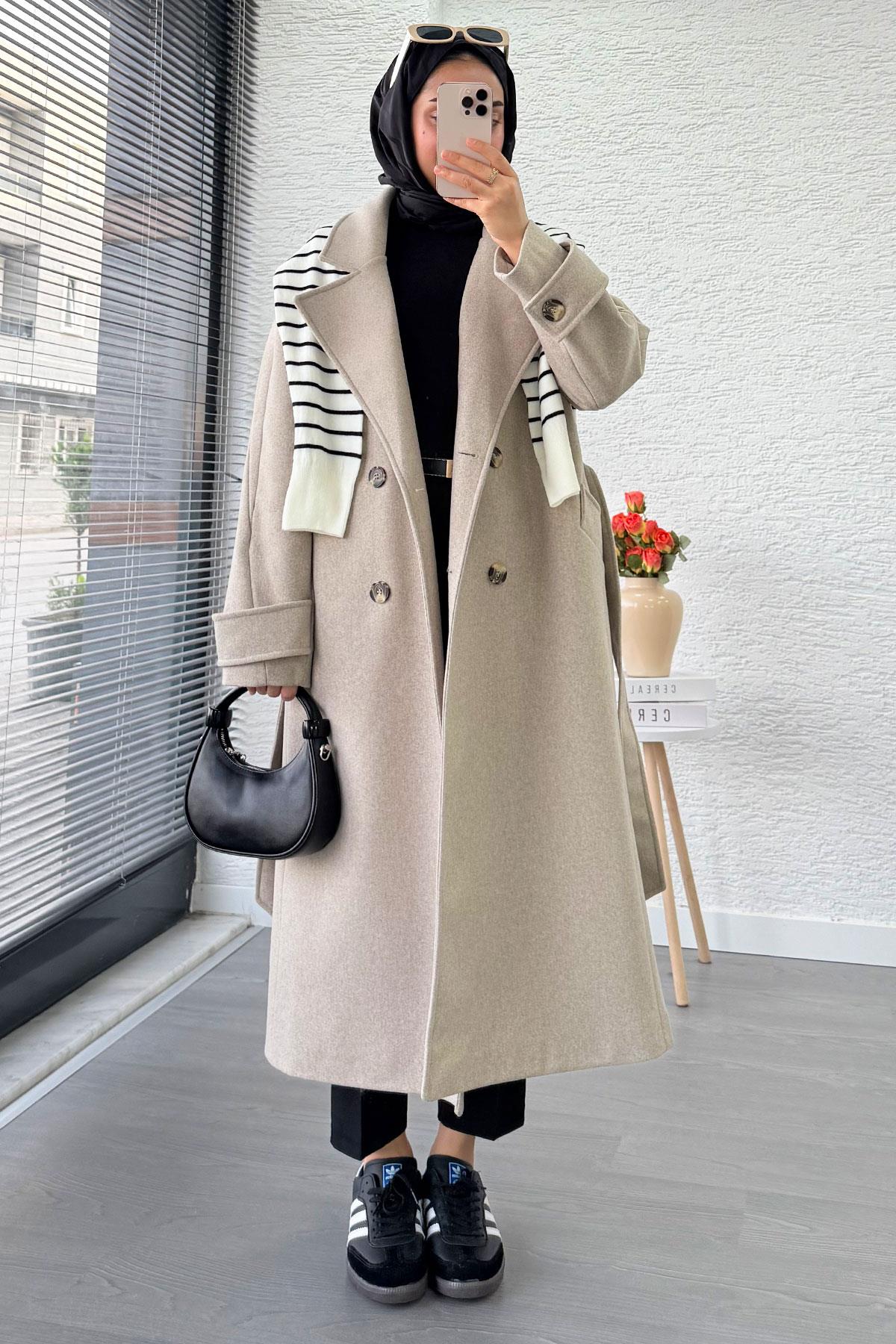 Premium Oversize Dört Düğmeli Kaşe Kaban – Taş