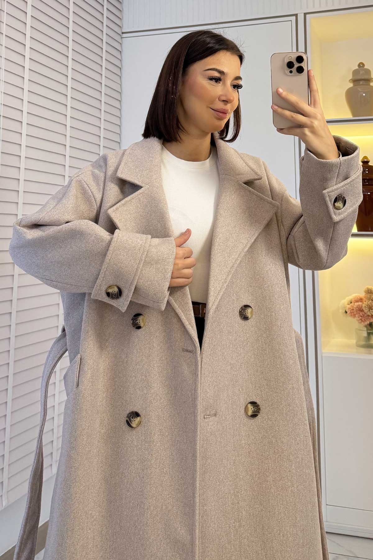 Premium Oversize Dört Düğmeli Kaşe Kaban – Bej