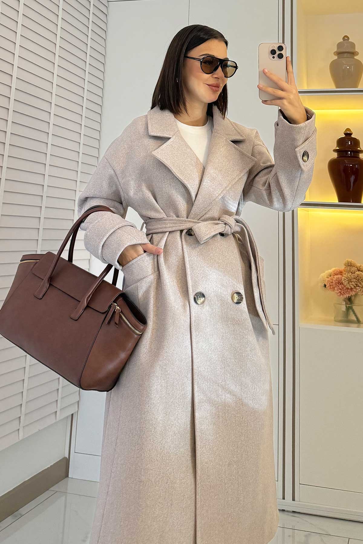 Premium Oversize Dört Düğmeli Kaşe Kaban – Bej