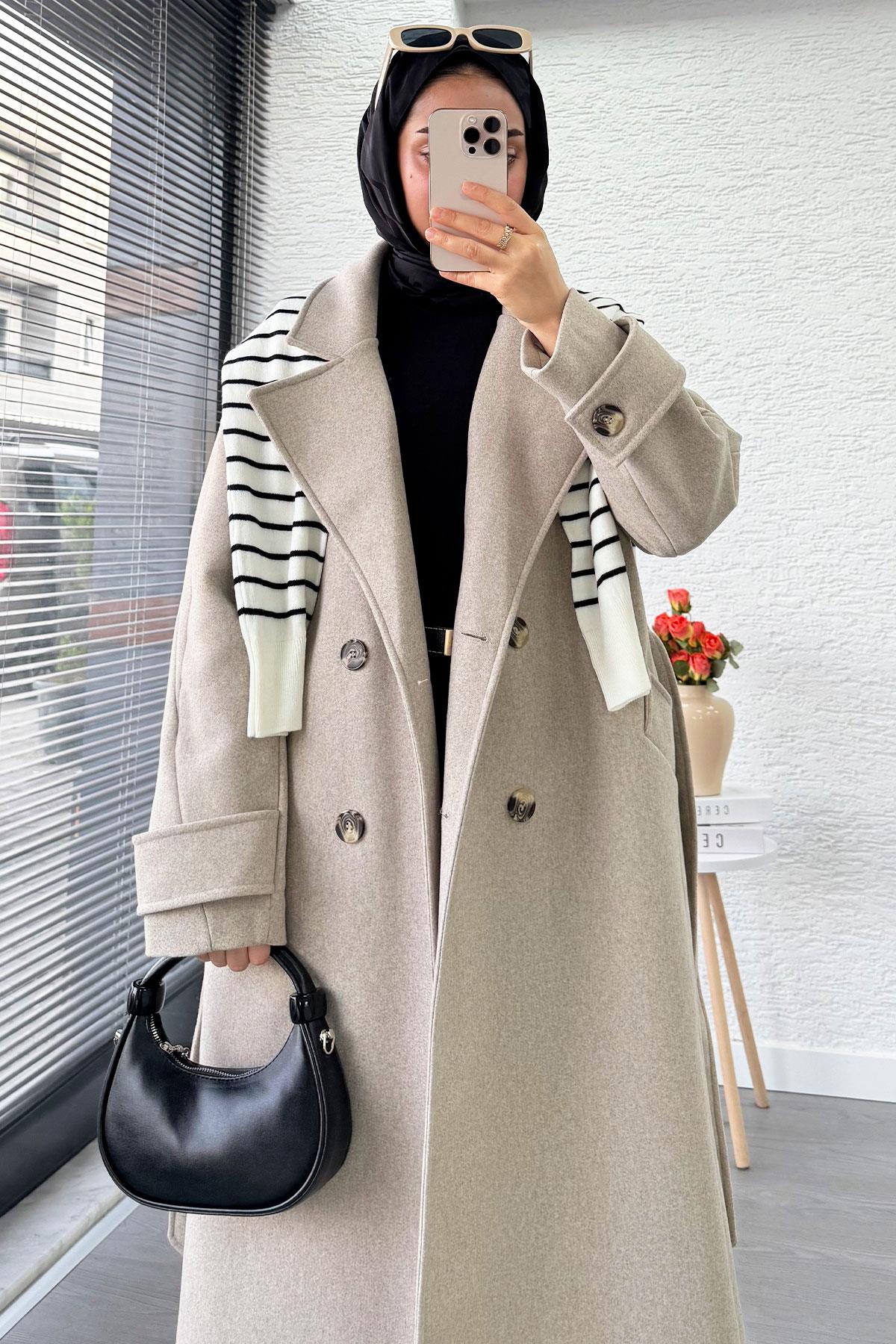 Premium Oversize Dört Düğmeli Kaşe Kaban – Taş