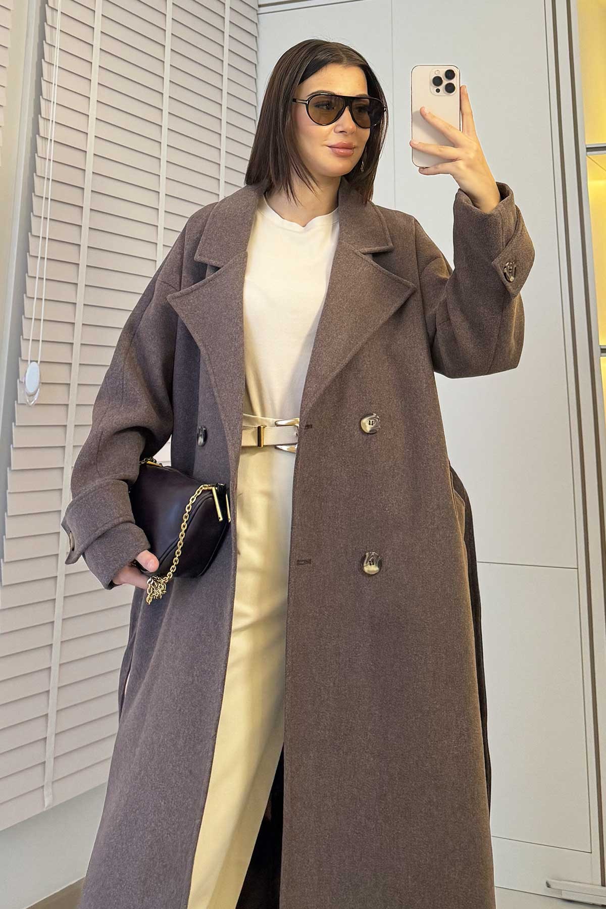 Premium Oversize Dört Düğmeli Kaşe Kaban – Kahverengi