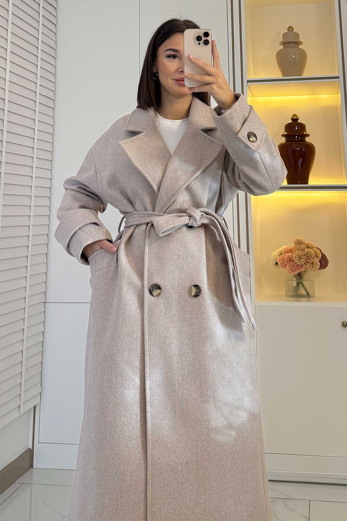 Premium Oversize Dört Düğmeli Kaşe Kaban – Bej