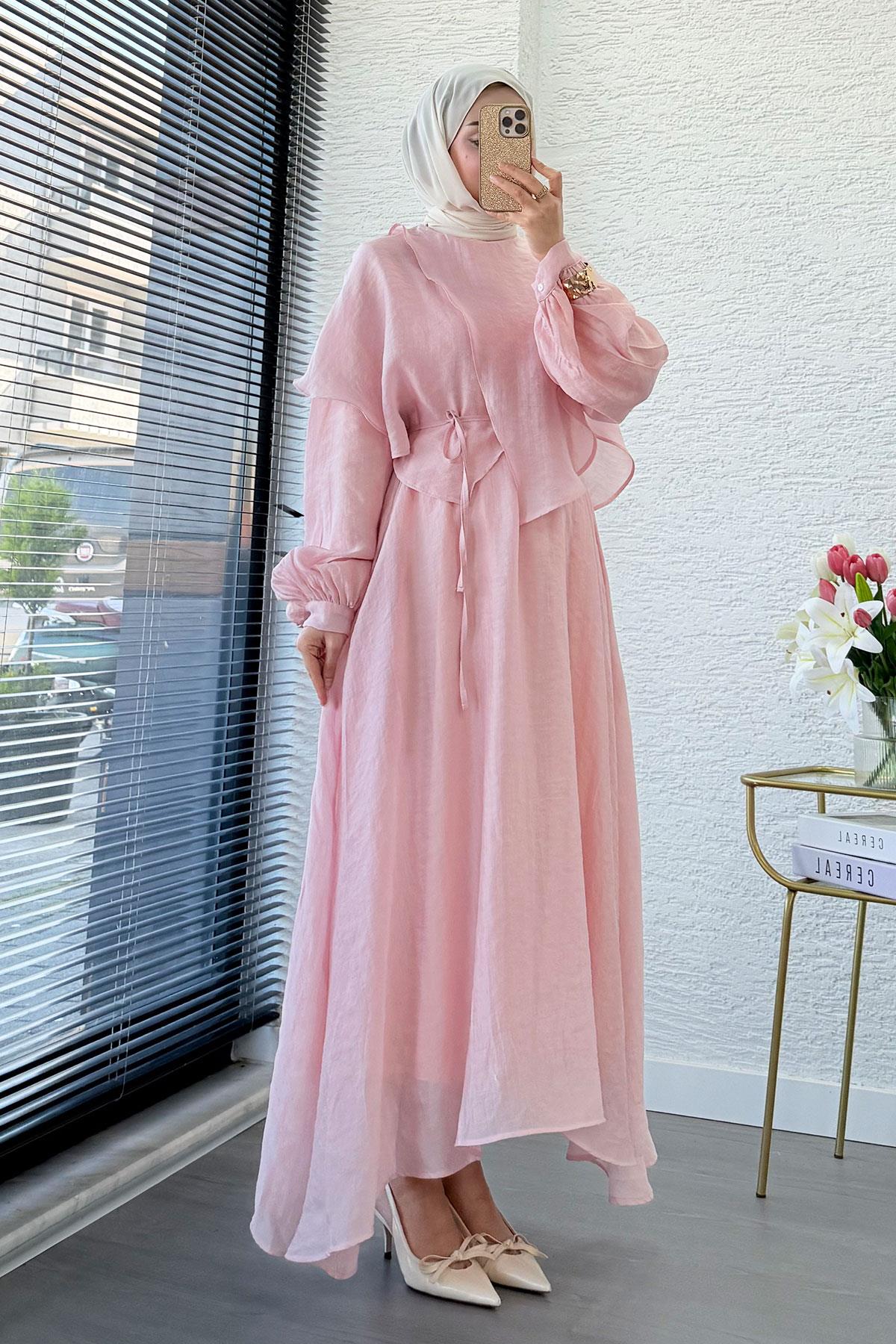 Premium Pelerin Detay Elina Vual Elbise – Pembe