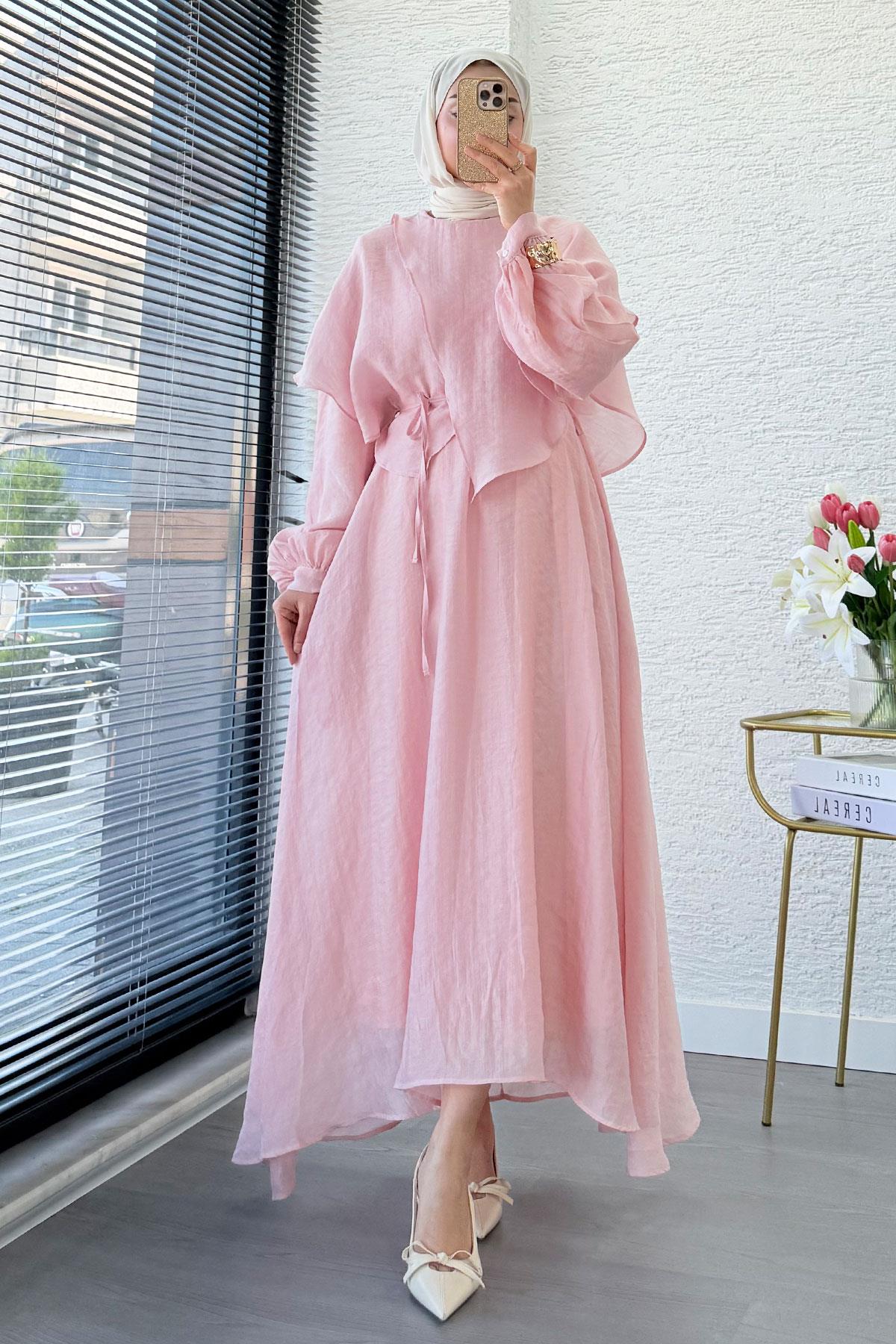 Premium Pelerin Detay Elina Vual Elbise – Pembe