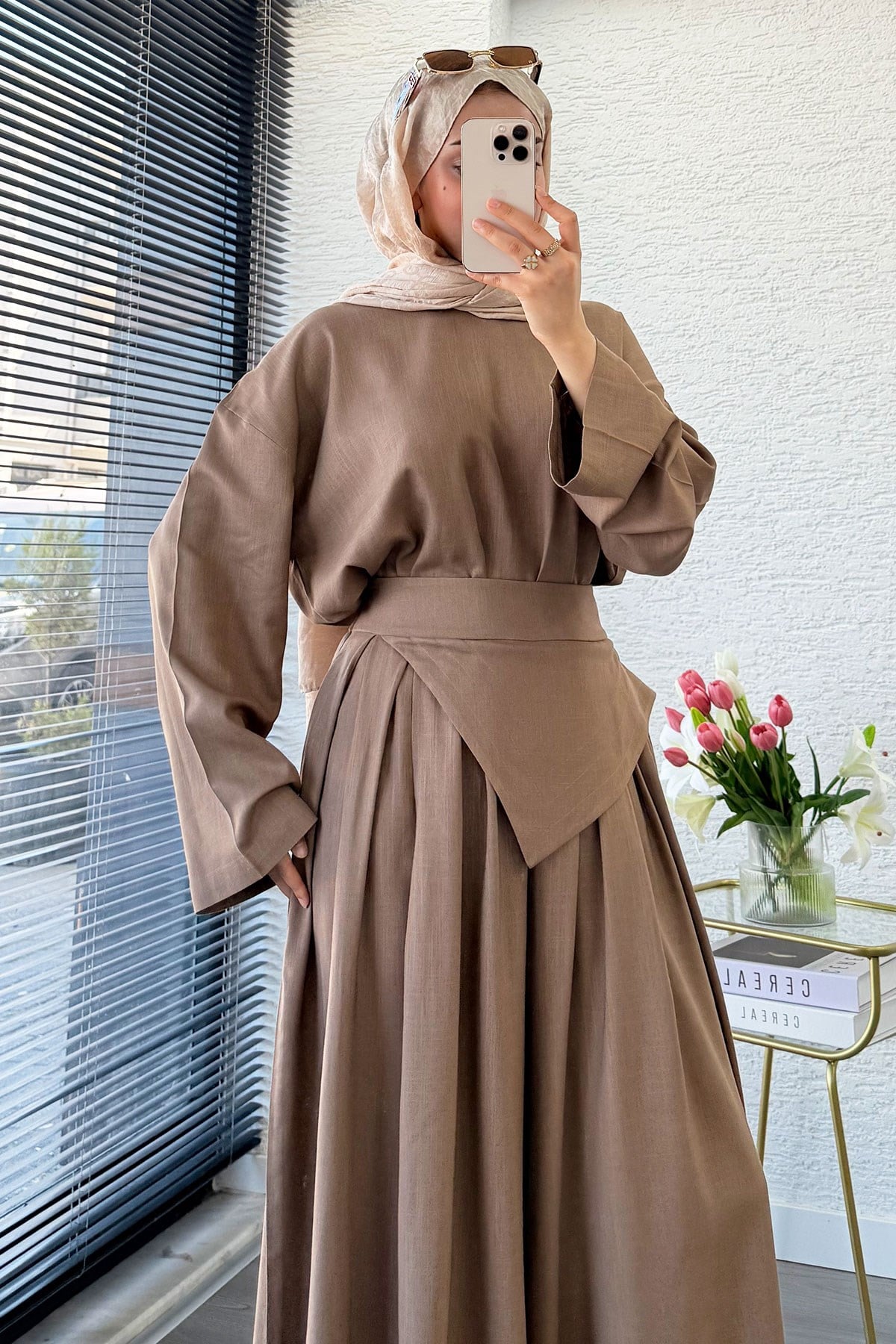 Premium Saye Tasarım Kemerli Etek Pantolon Takım - Sütlü Kahve