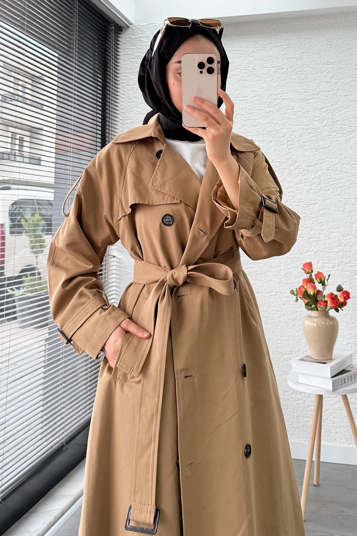 Premium Sekiz Düğmeli Oversize Kadın Trençkot - Camel