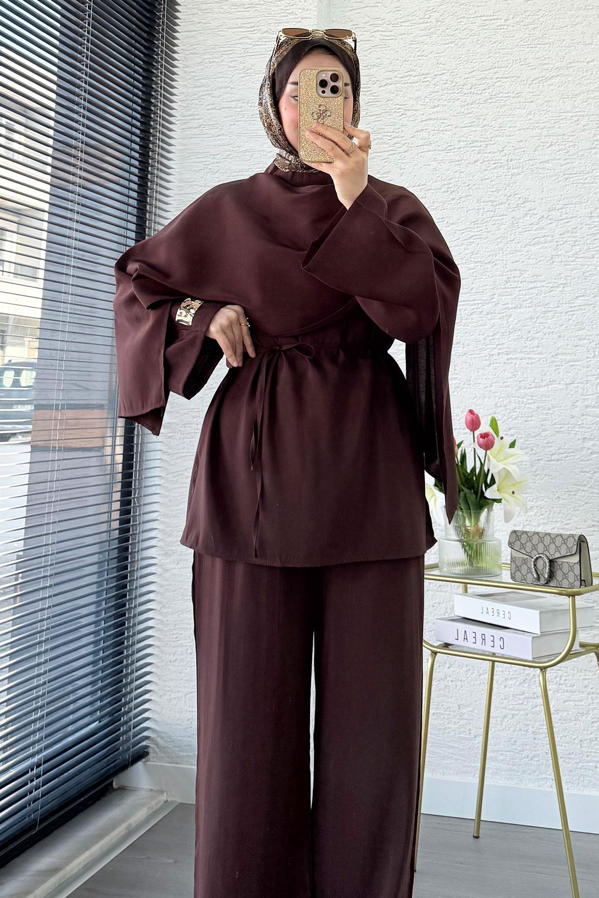 Premium Tasarım Model Atkı Detaylı Kadın İkili Takım – Kahverengi