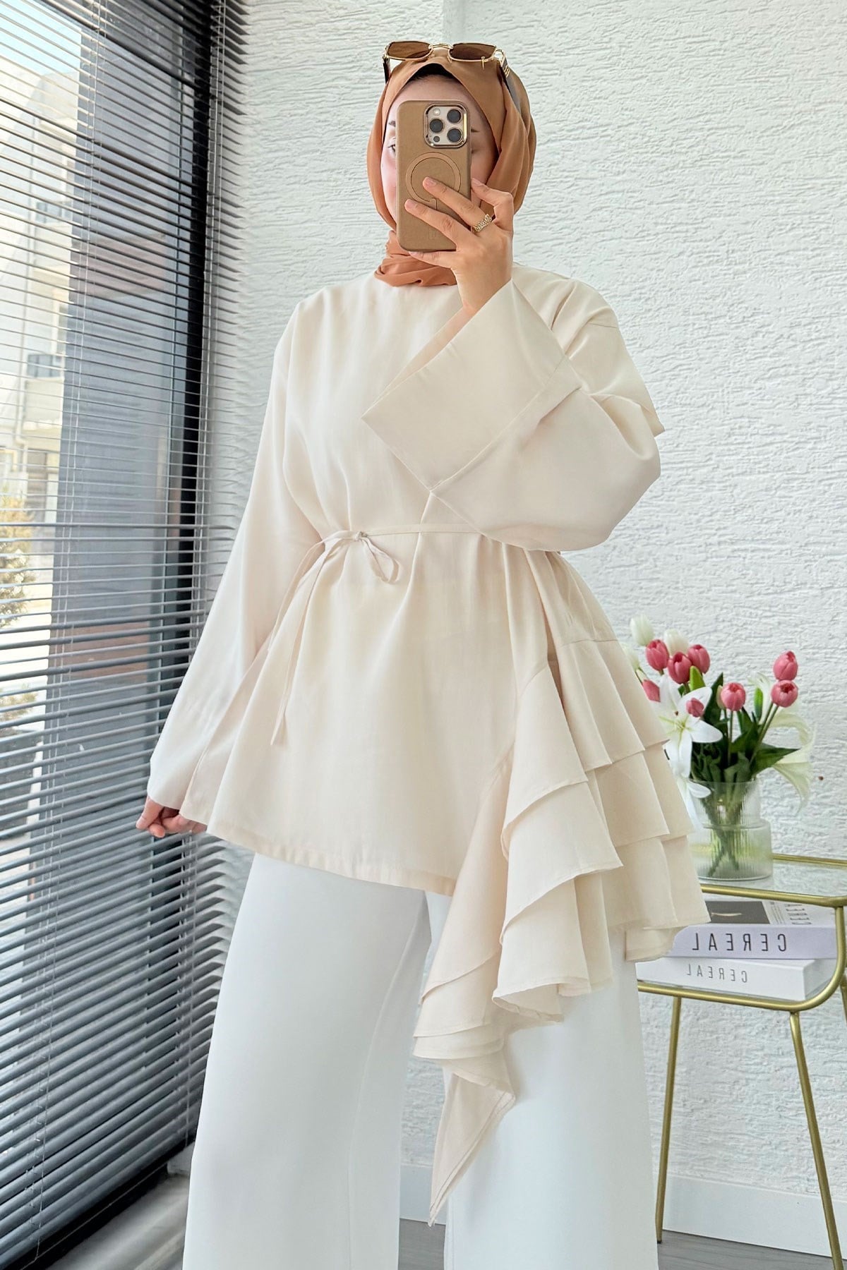 Premium Yandan Fırfırlı Modal Bluz - Krem