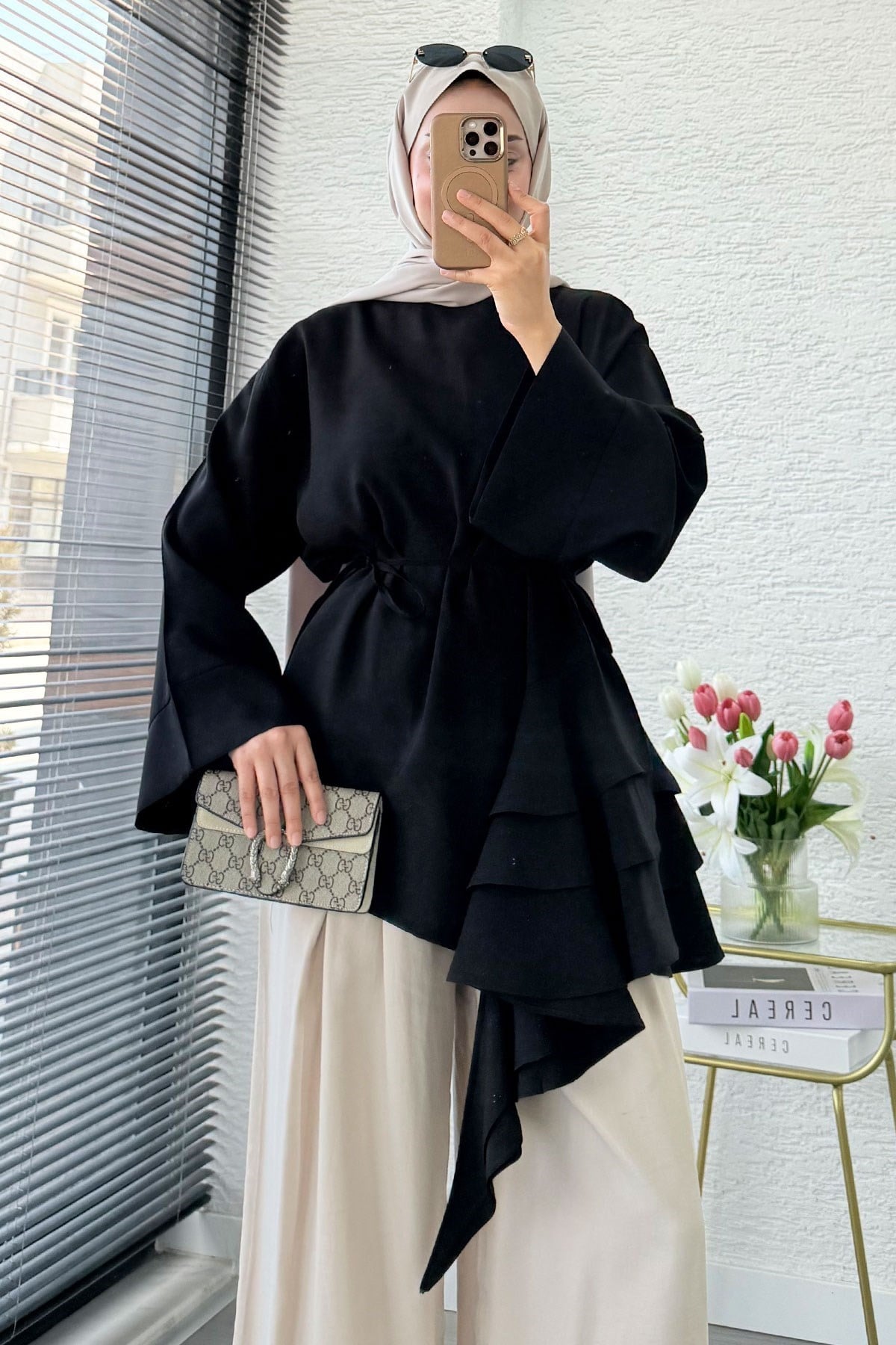 Premium Yandan Fırfırlı Modal Bluz - Siyah