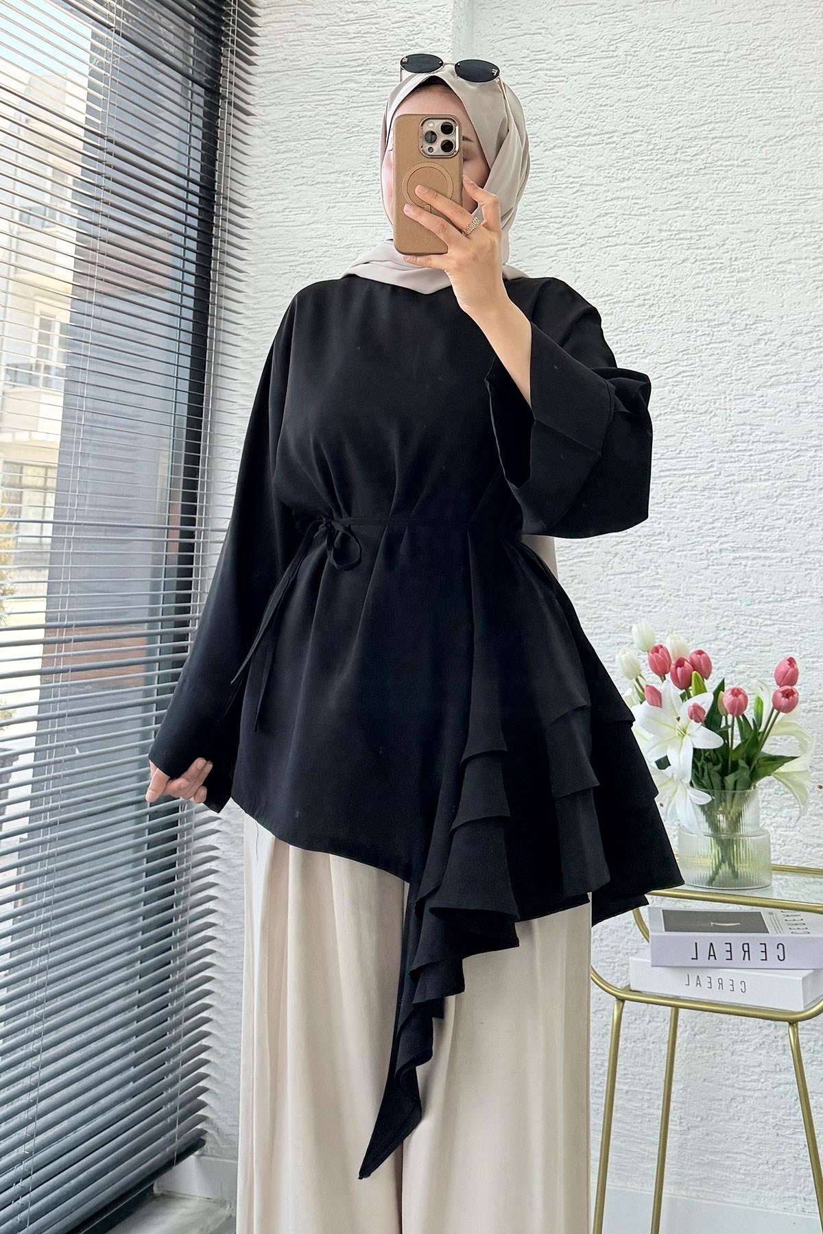 Premium Yandan Fırfırlı Modal Bluz - Siyah