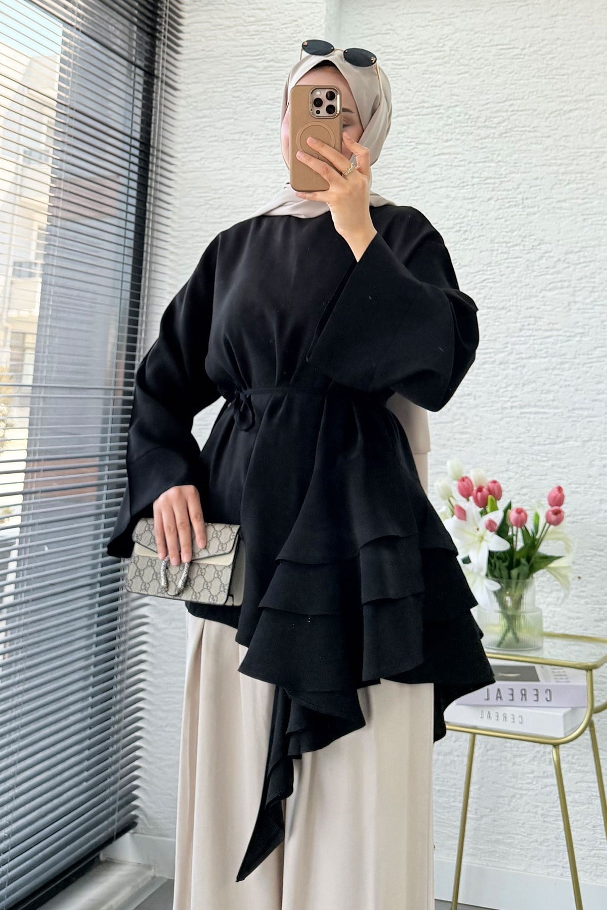 Premium Yandan Fırfırlı Modal Bluz - Siyah