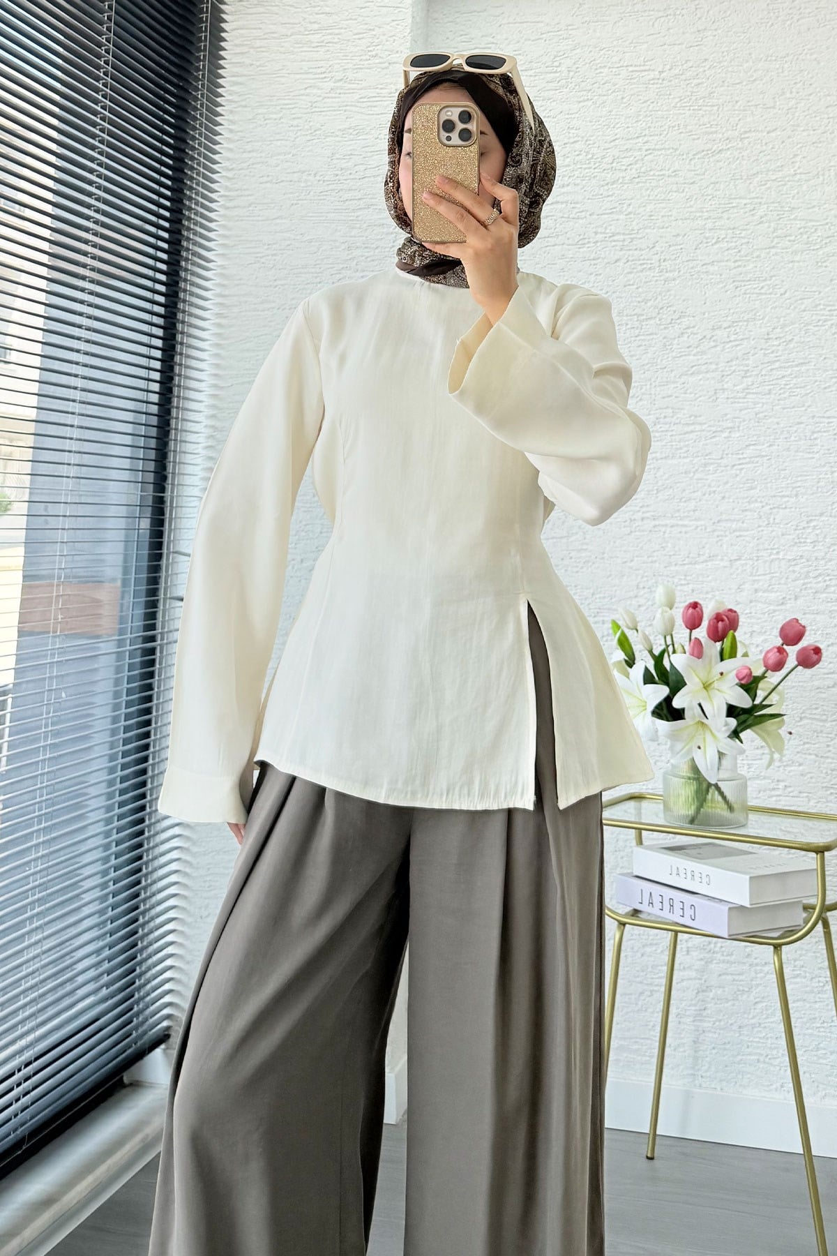 Premium Yandan Yırtmaç Detaylı Tunik - Ekru