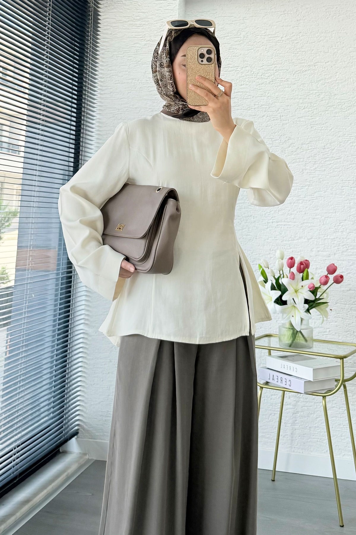 Premium Yandan Yırtmaç Detaylı Tunik - Ekru