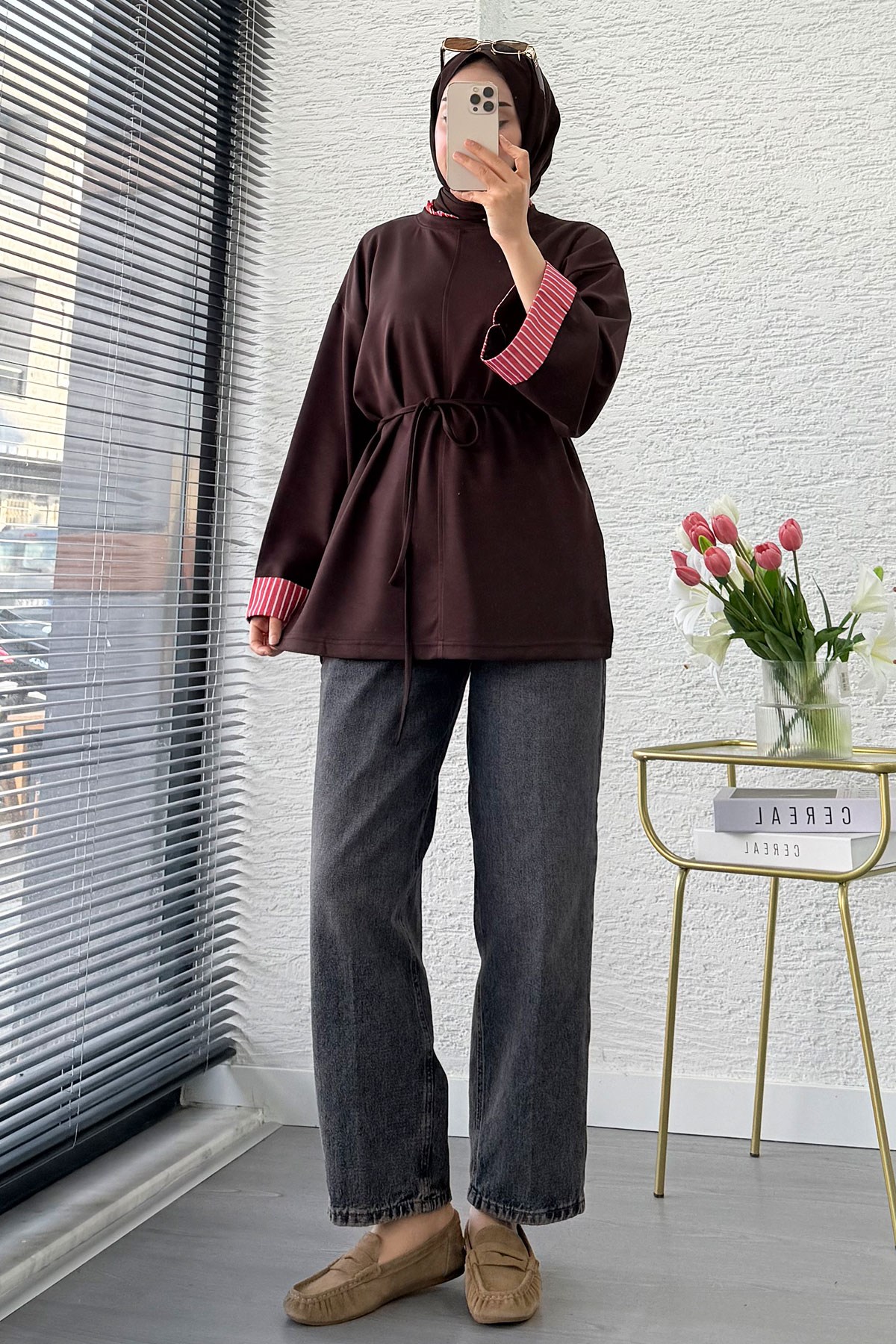 Premium Yandan Yırtmaçlı Belden Bağlamalı Bluz - Kahverengi