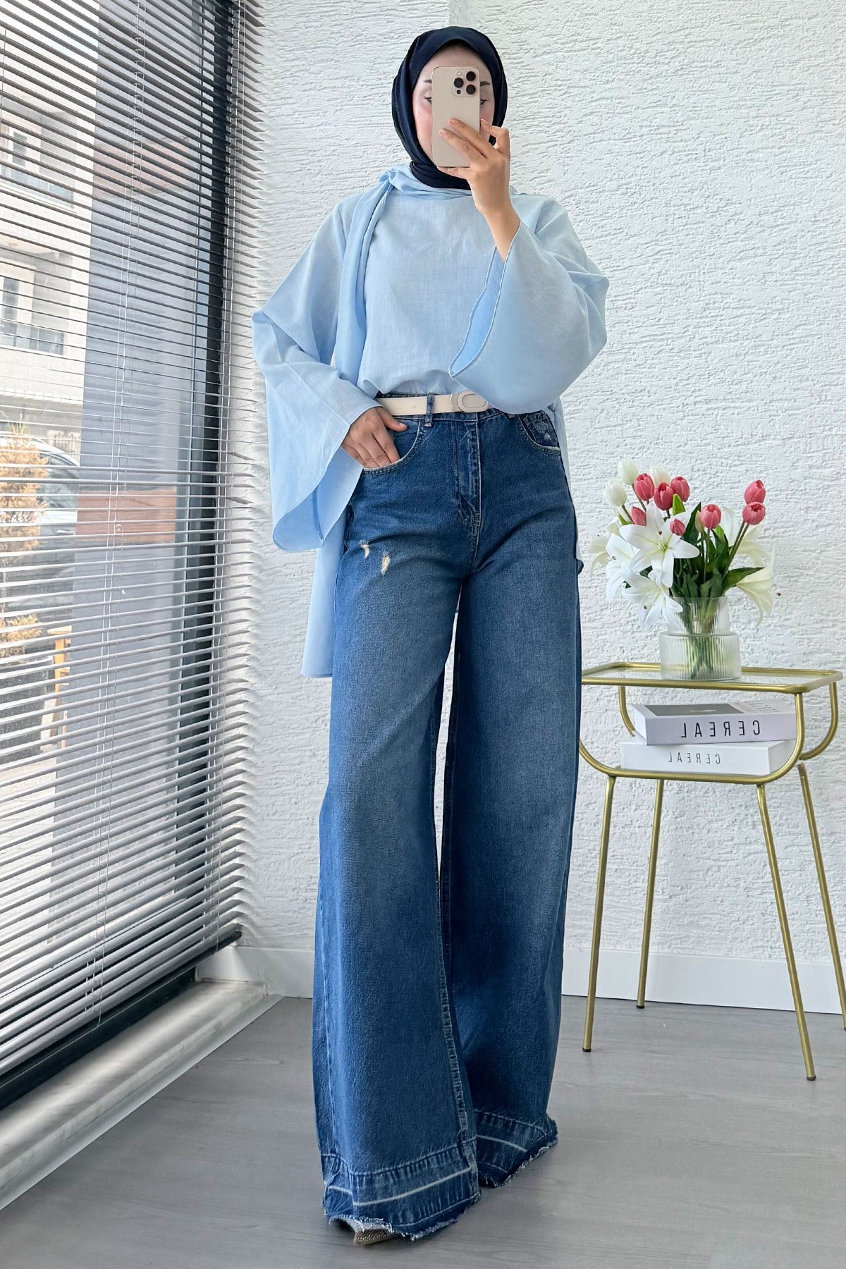 Premium Yırtık Detaylı Geniş Paça Kadın Jean Pantolon - Koyu Mavi