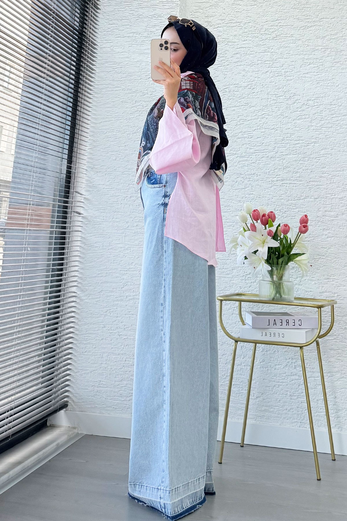 Premium Yırtık Detaylı Geniş Paça Kadın Jean Pantolon - Açık Mavi