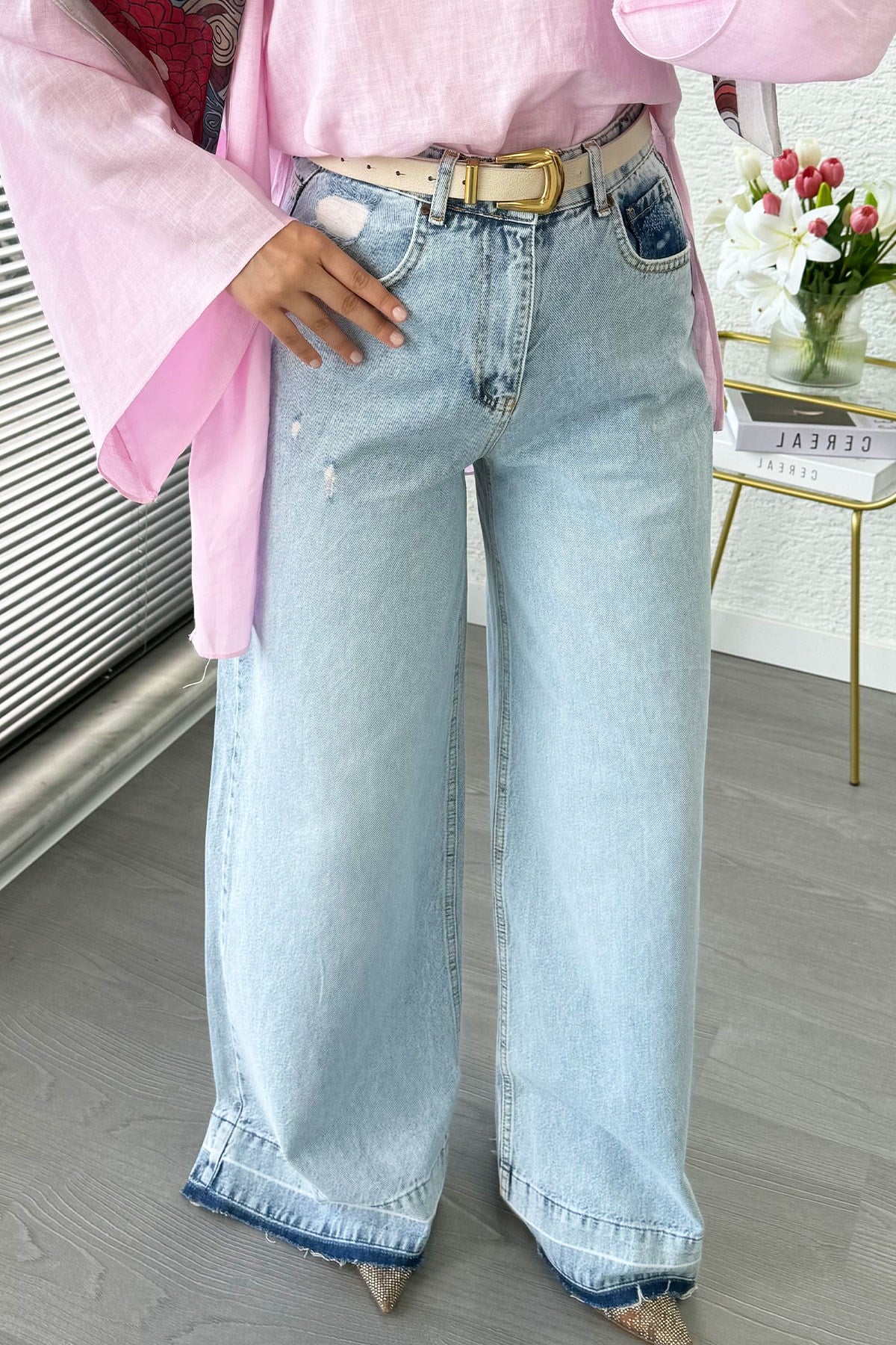Premium Yırtık Detaylı Geniş Paça Kadın Jean Pantolon - Açık Mavi