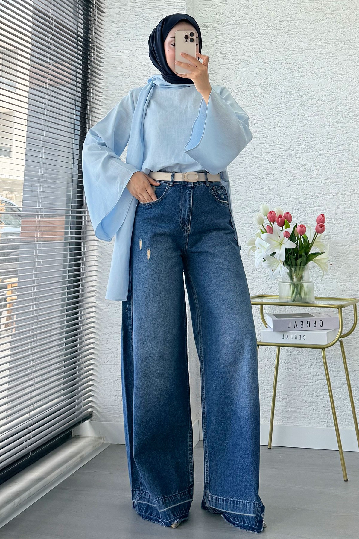 Premium Yırtık Detaylı Geniş Paça Kadın Jean Pantolon - Koyu Mavi