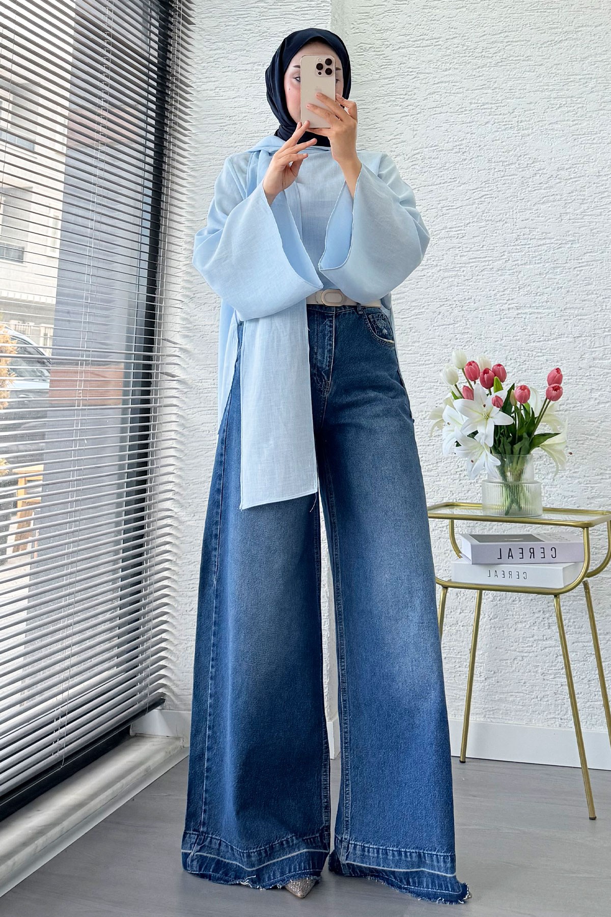 Premium Yırtık Detaylı Geniş Paça Kadın Jean Pantolon - Koyu Mavi