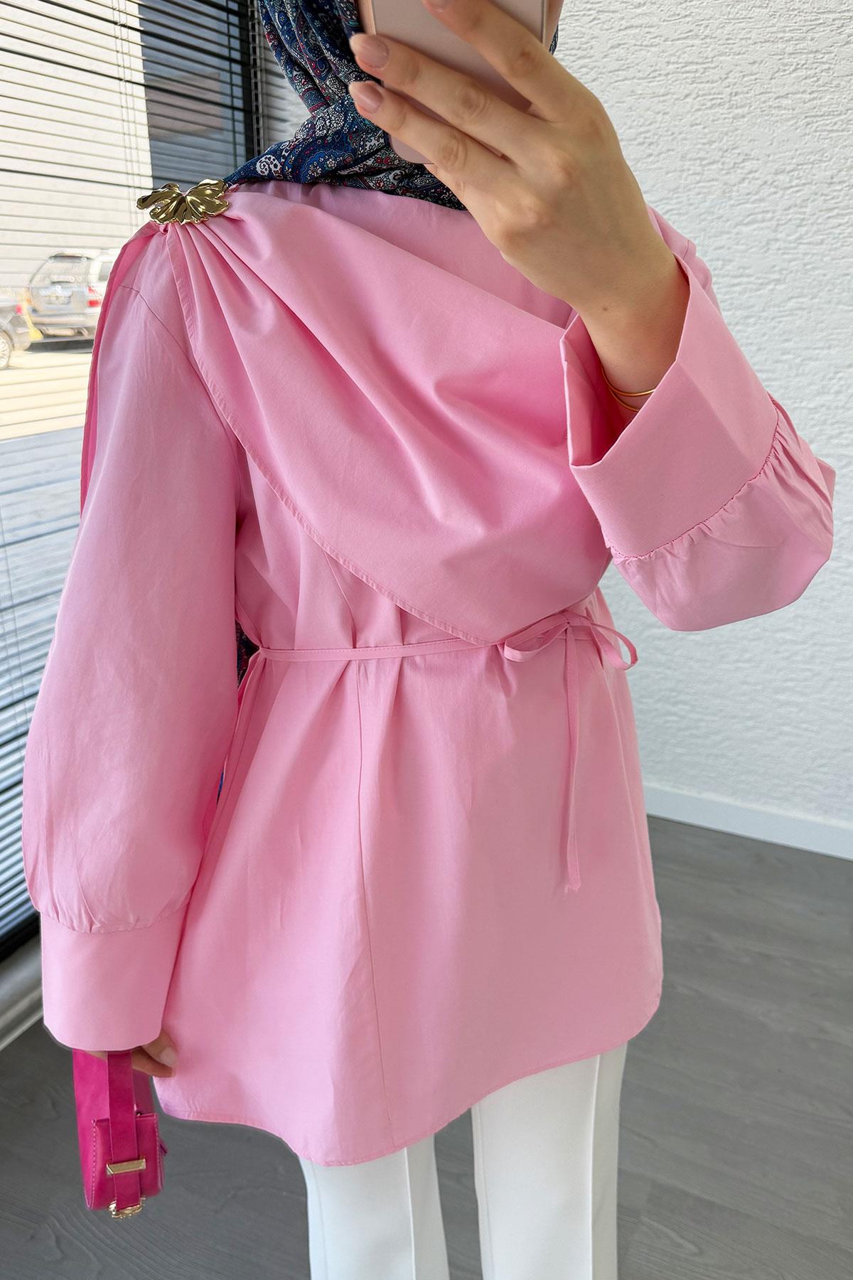 Şal Yaka Broş Detaylı Poplin Tunik – Pembe