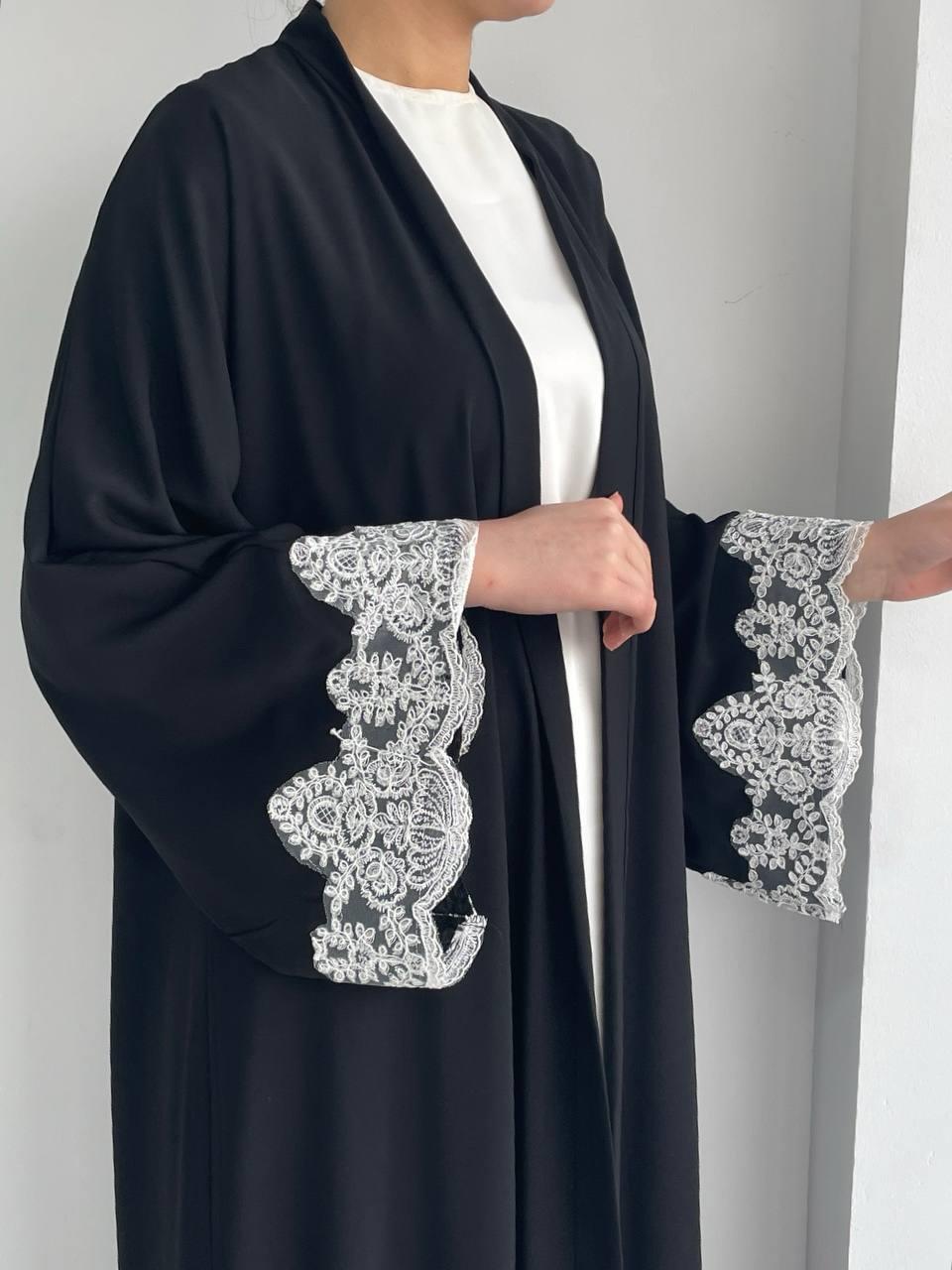 Siyah Elif Abaya