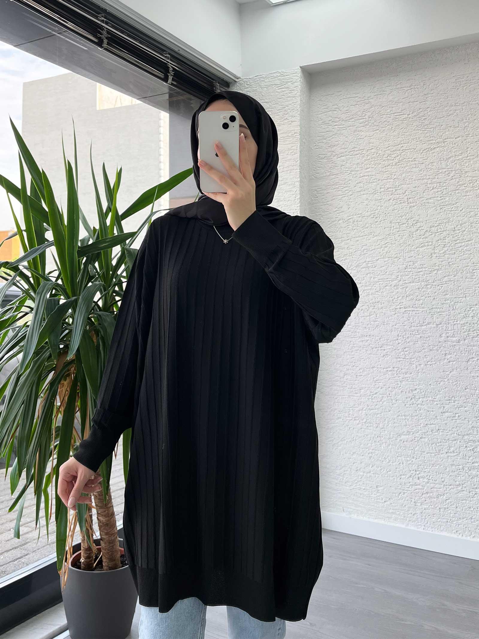 Siyah Soğuk İplik Kazak Tunik