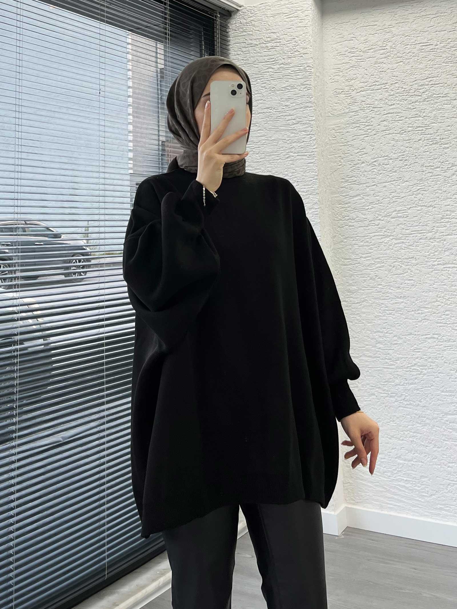 Siyah Yarasa Kollu Oversize Kadın Kazak