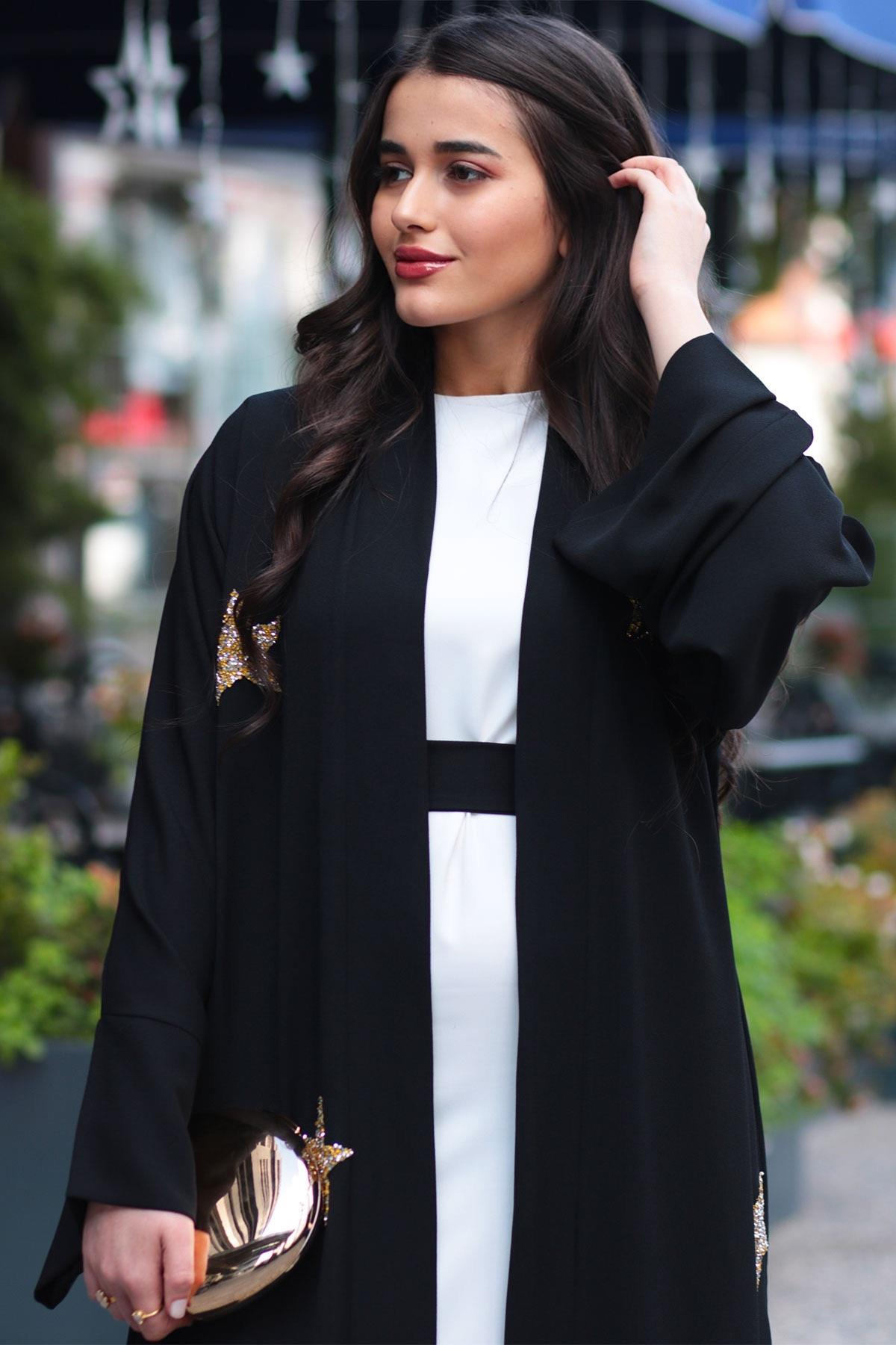 Siyah Yıldız Detaylı Abaya 