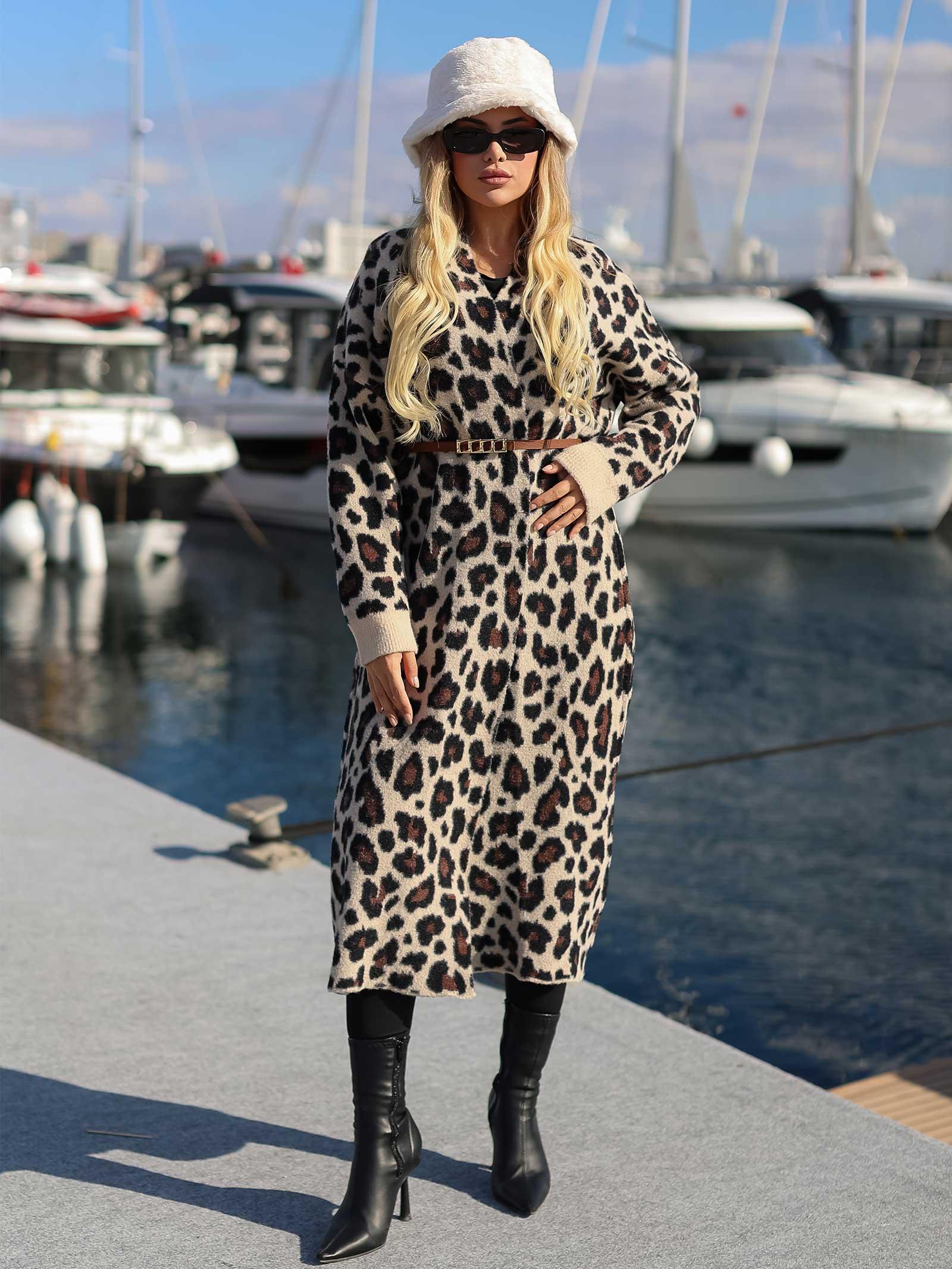 Tarzınızı Yükselten Leopar Desenli Hırka