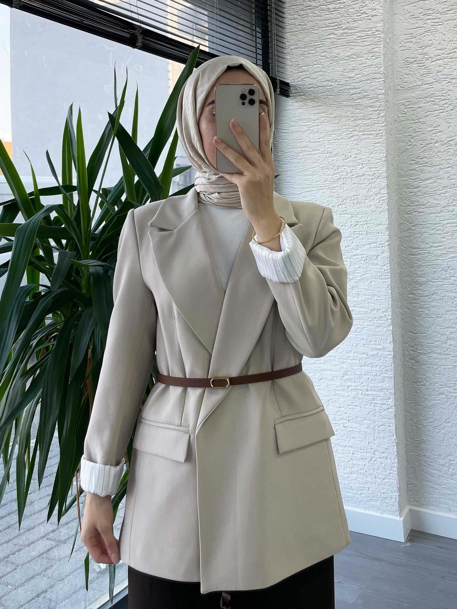 Taş Astar Detaylı Kadın Ceket