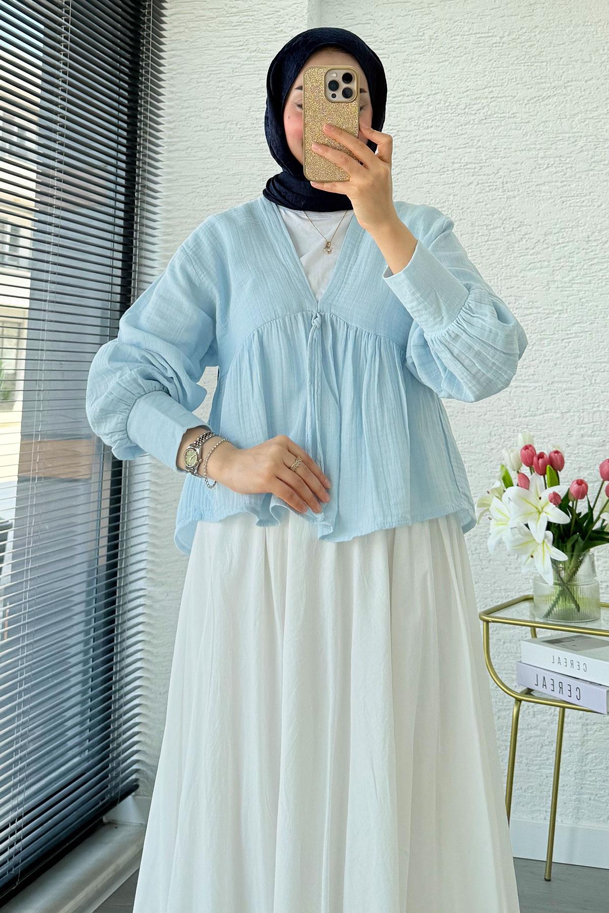 V Yaka Bel Büzgülü Müslin Bluz – Mavi