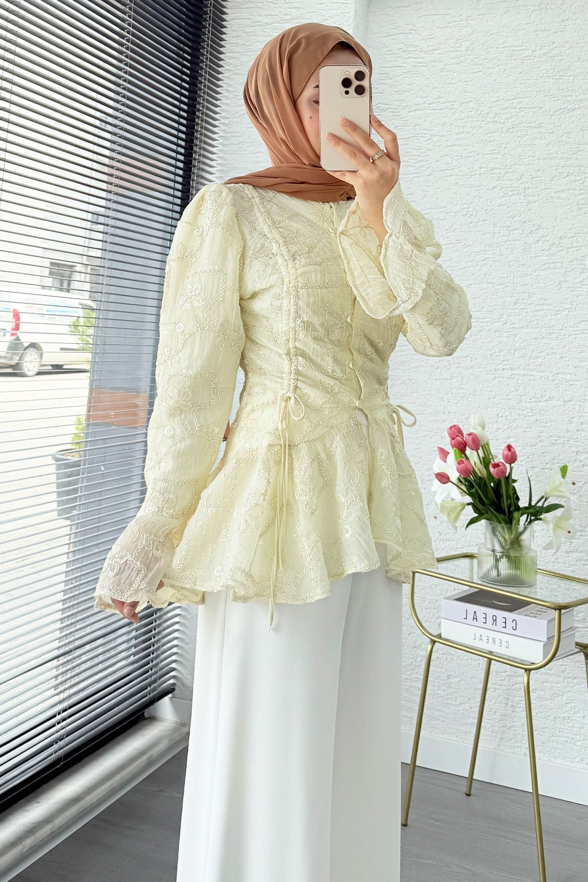 Vintage Dantel Dokulu İthal Coton Bluz - Bej