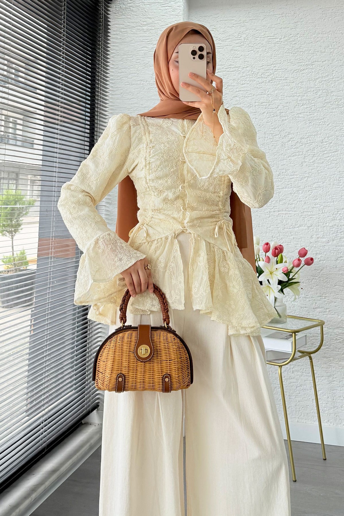 Vintage Dantel Dokulu İthal Coton Bluz - Bej