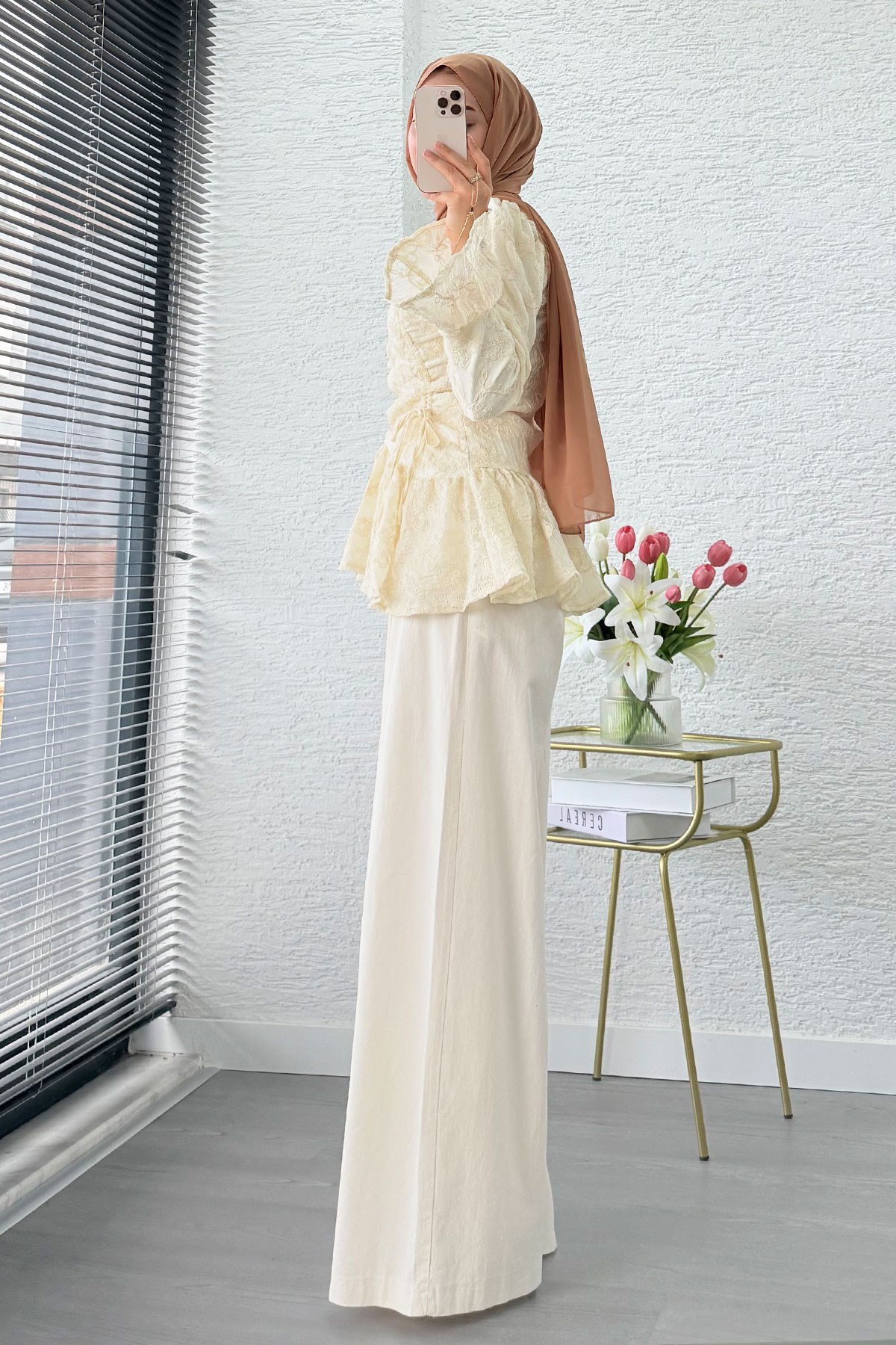Vintage Dantel Dokulu İthal Coton Bluz - Bej
