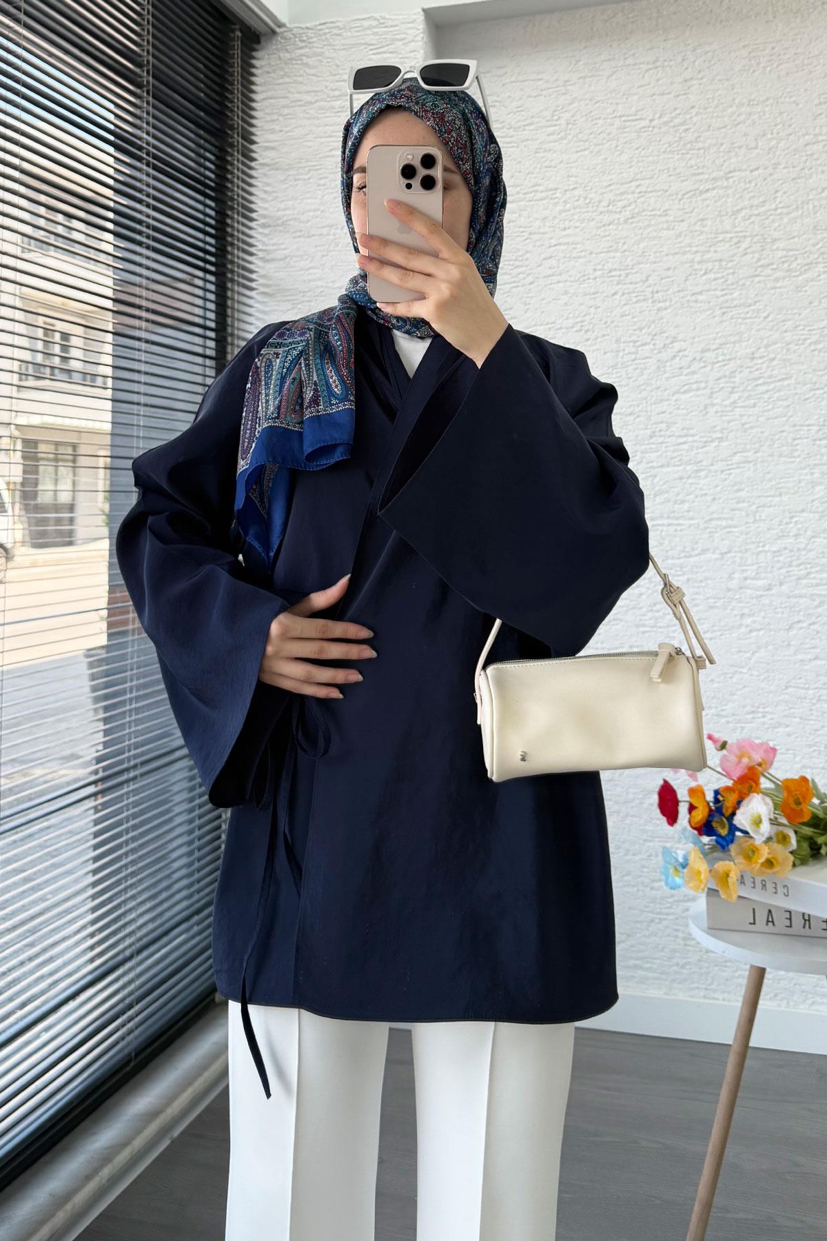 Yaka Pileli Bağlamalı Kimono Tunik – Lacivert