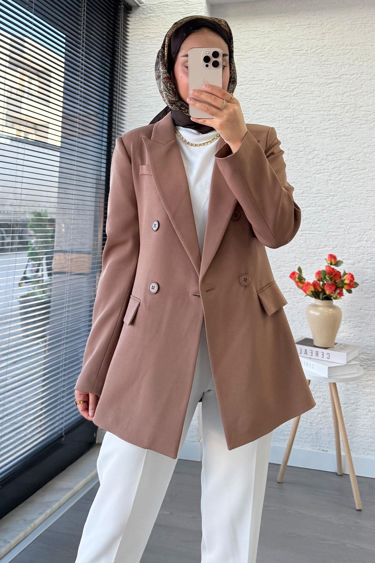 Yan Dikiş Detaylı Slim Fit Kadın Blazer Ceket – Vizon