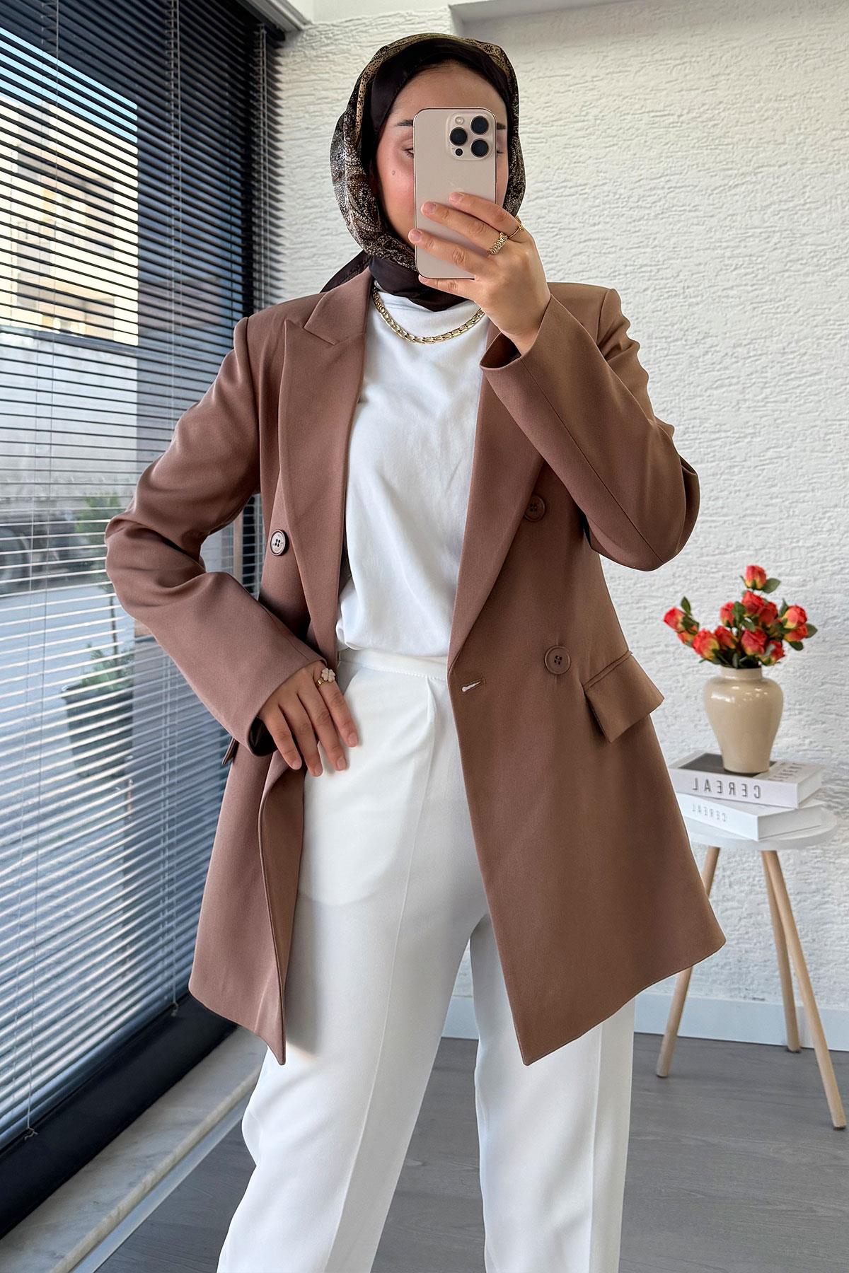 Yan Dikiş Detaylı Slim Fit Kadın Blazer Ceket – Vizon