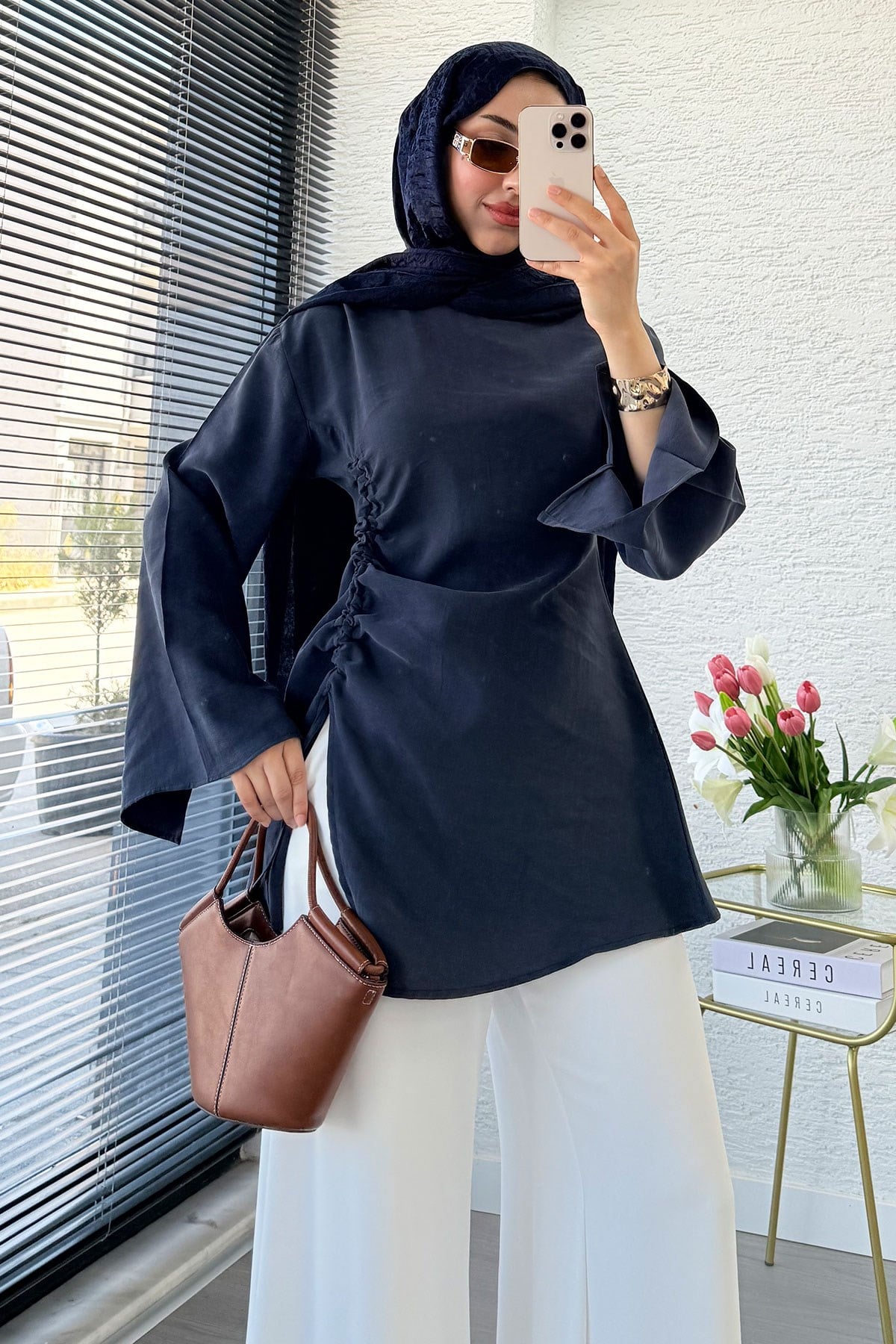 Yandan Büzgü Detaylı Asimetrik Kesim Modal Bluz - Lacivert