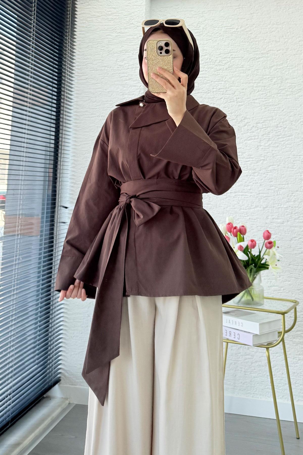 Yandan Düğmeli Geniş Kemerli Poplin Tunik – Kahverengi