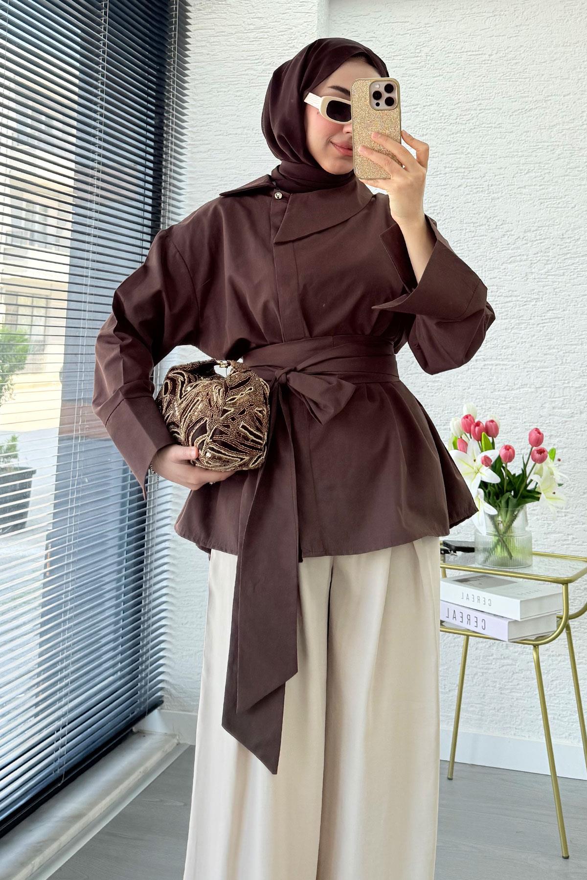 Yandan Düğmeli Geniş Kemerli Poplin Tunik – Kahverengi