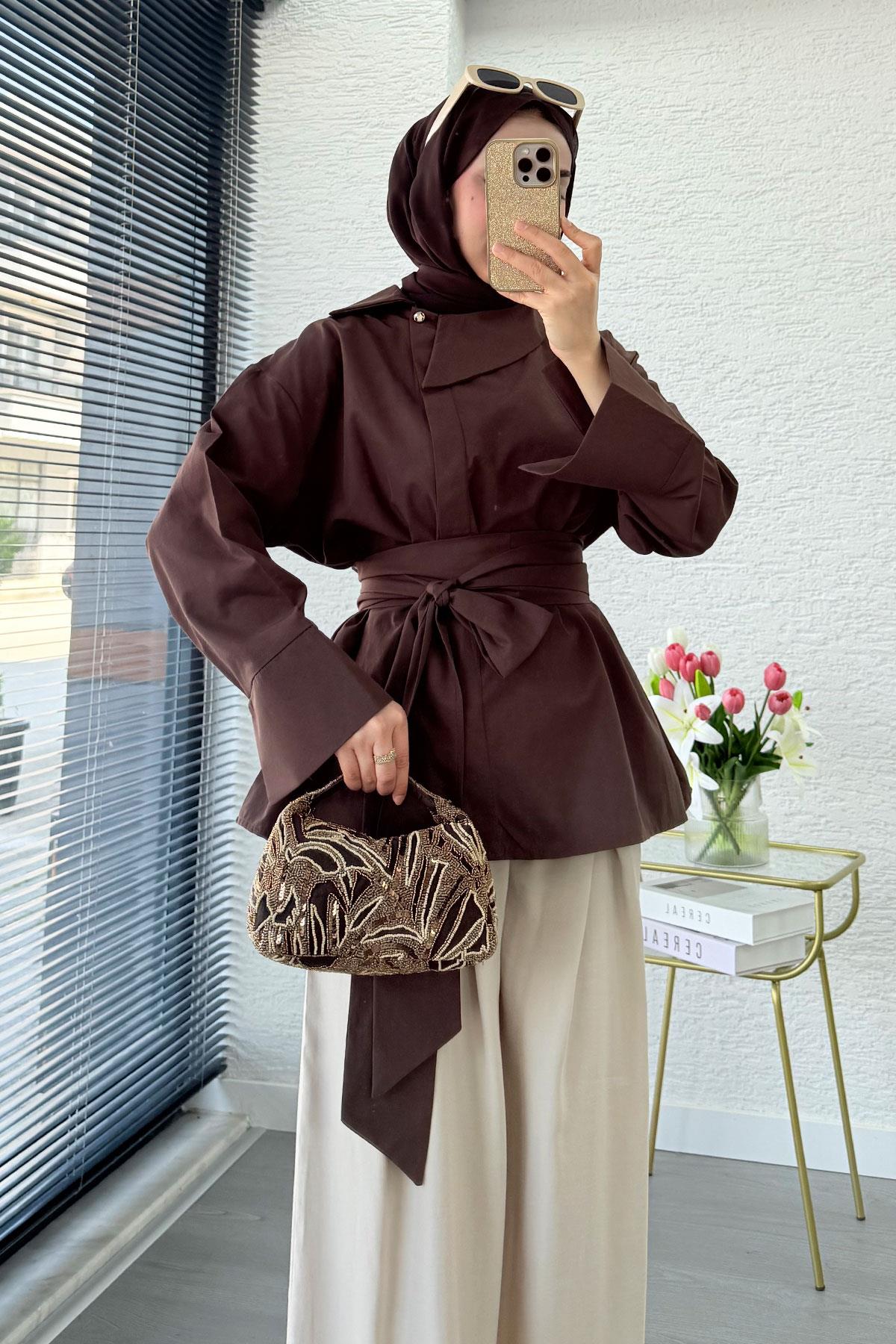 Yandan Düğmeli Geniş Kemerli Poplin Tunik – Kahverengi