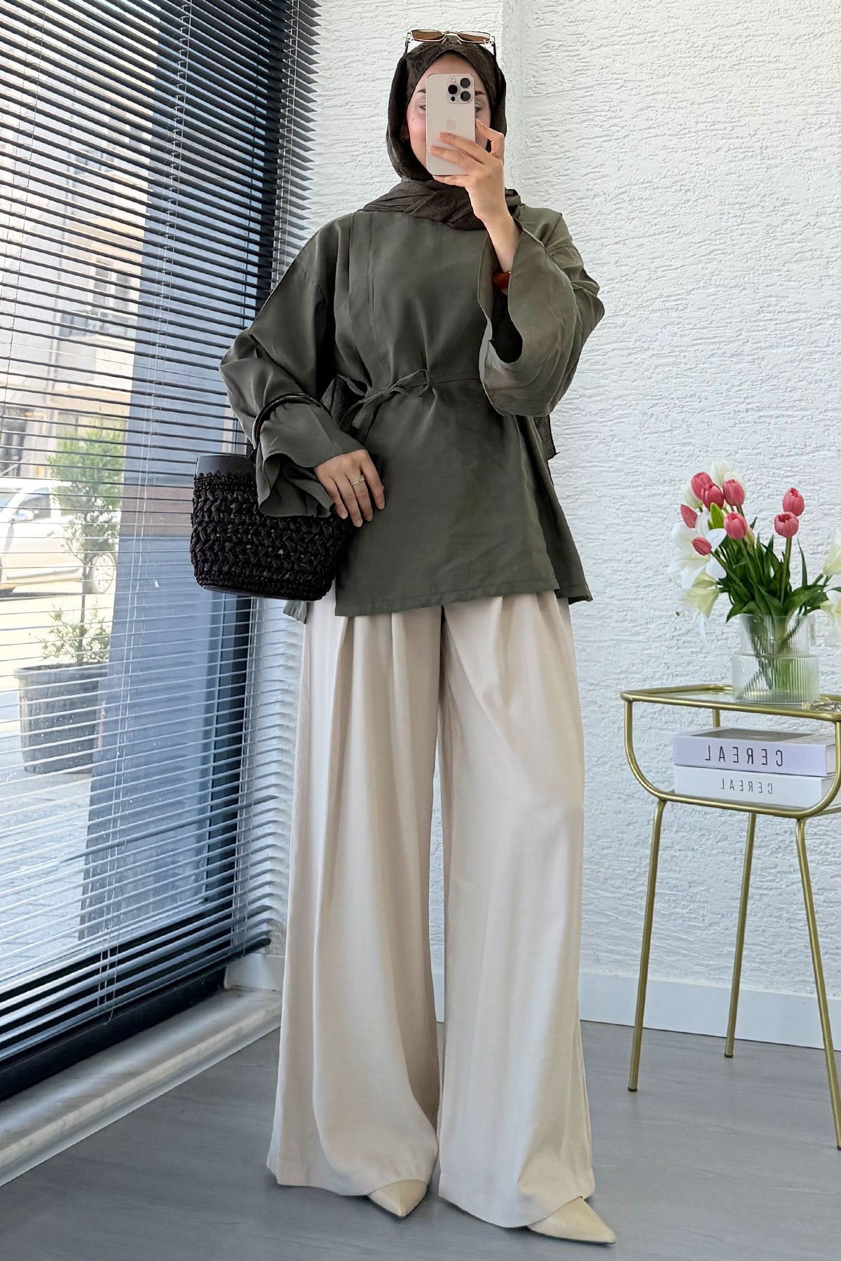 Yandan Yırtmaçlı Volan Kol Modal Bluz – Haki