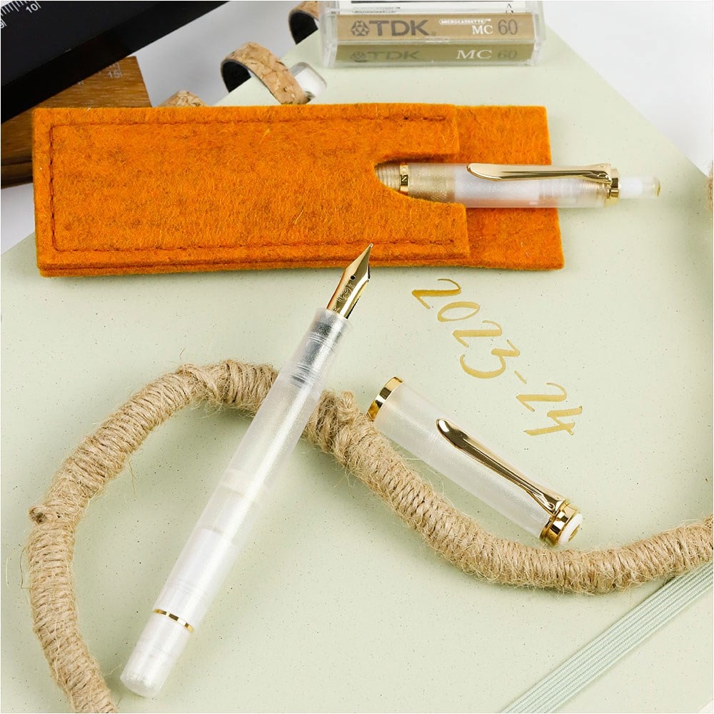 Pelikan Classic Special Edition M200 Golden Beryl Fountain Dolma Kalem EF Uç