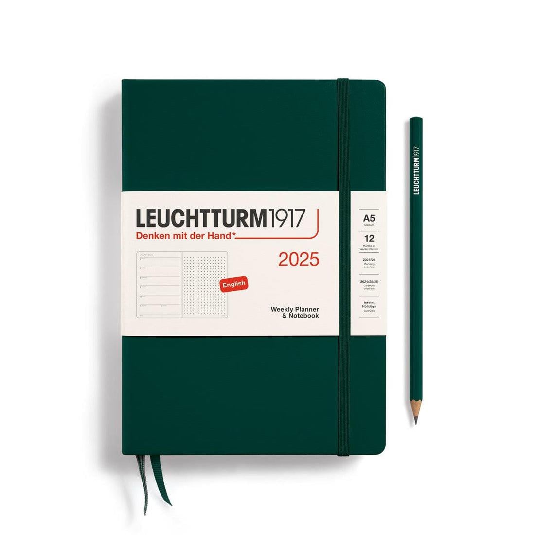 Leuchtturm1917 2025 Haftalık Planlayıcı ve Not Defteri, Orta Boy (A5), 144 Sayfa, İngilizce, Noktalı, Forest Green 370664