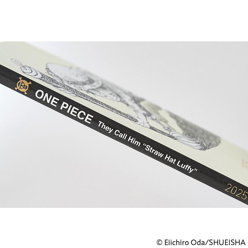 Hobonichi Techo Weeks ONE PIECE magazine: Straw Hat Luffy (Ivory) Agenda 2025 Settimanale