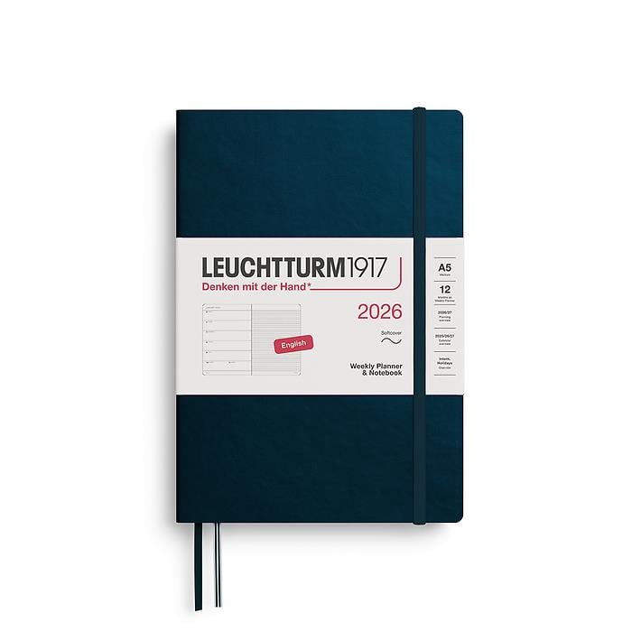 Leuchtturm1917 Orta Boy (A5) 12 Aylık Ajanda ve Not Defteri (Çizgili) 2026 Yumuşak Kapak, İngilizce, Derin Deniz 372680