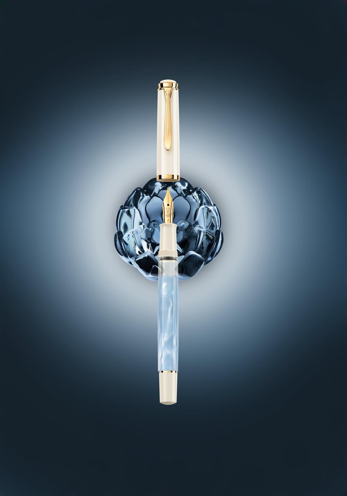 Pelikan Classic M200 Special Edition Dolma Kalem Pastel Blue F Uç 