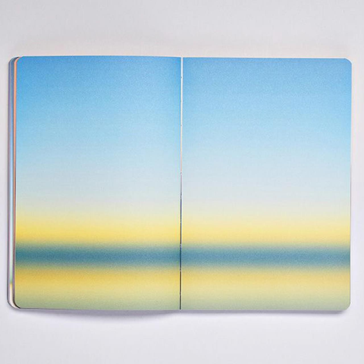 Nuuna Graphic M Mood Noktalı Defter