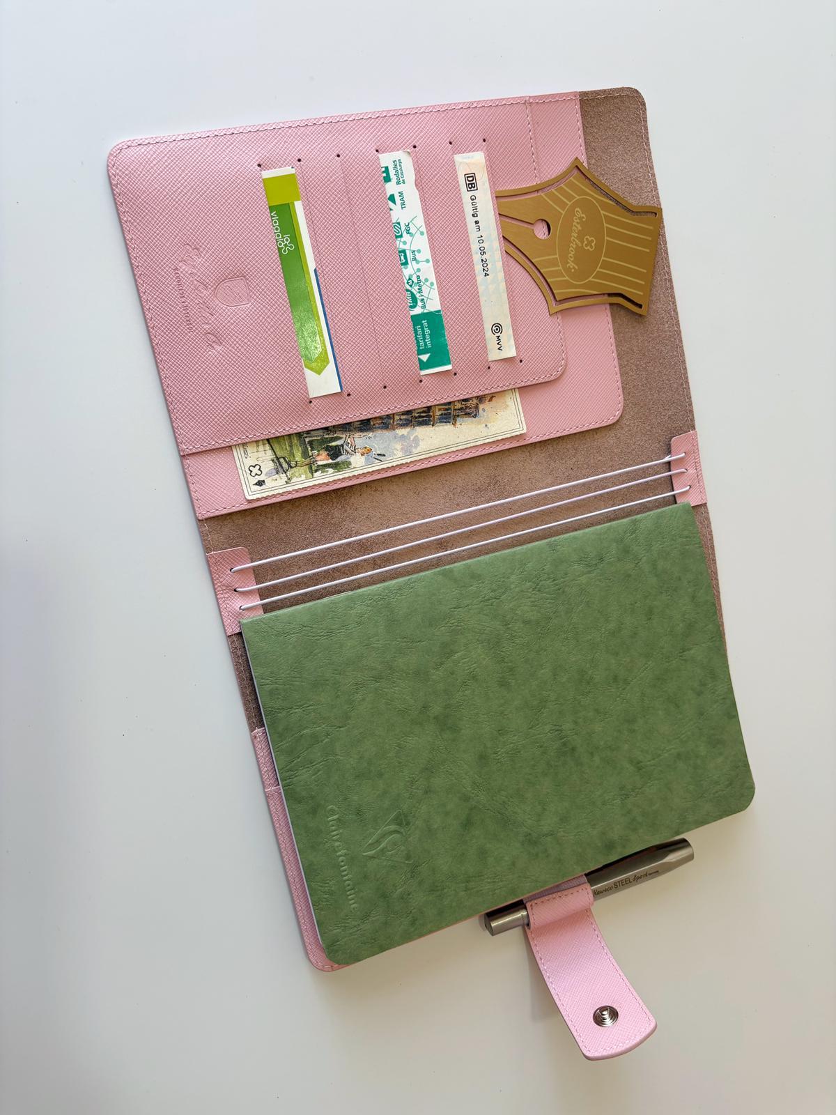 Eng Leather Saffiano Deri Koleksiyonu  A5  Defter & Kalem Çantası  Pearl Pink